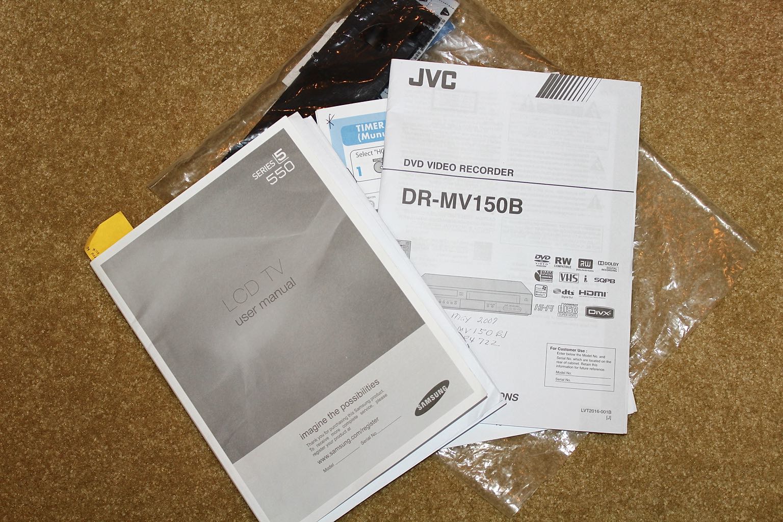 Samsung Series 5 550 LCD Flat Screen TV + JVC DR-MV 150