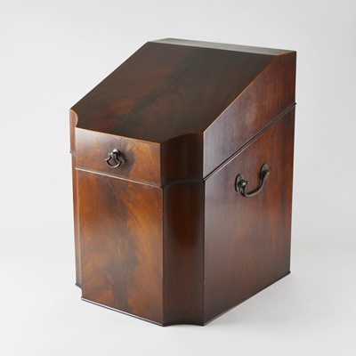 Vintage George III Style Mahogany Veneer 45 rpm or Document Box