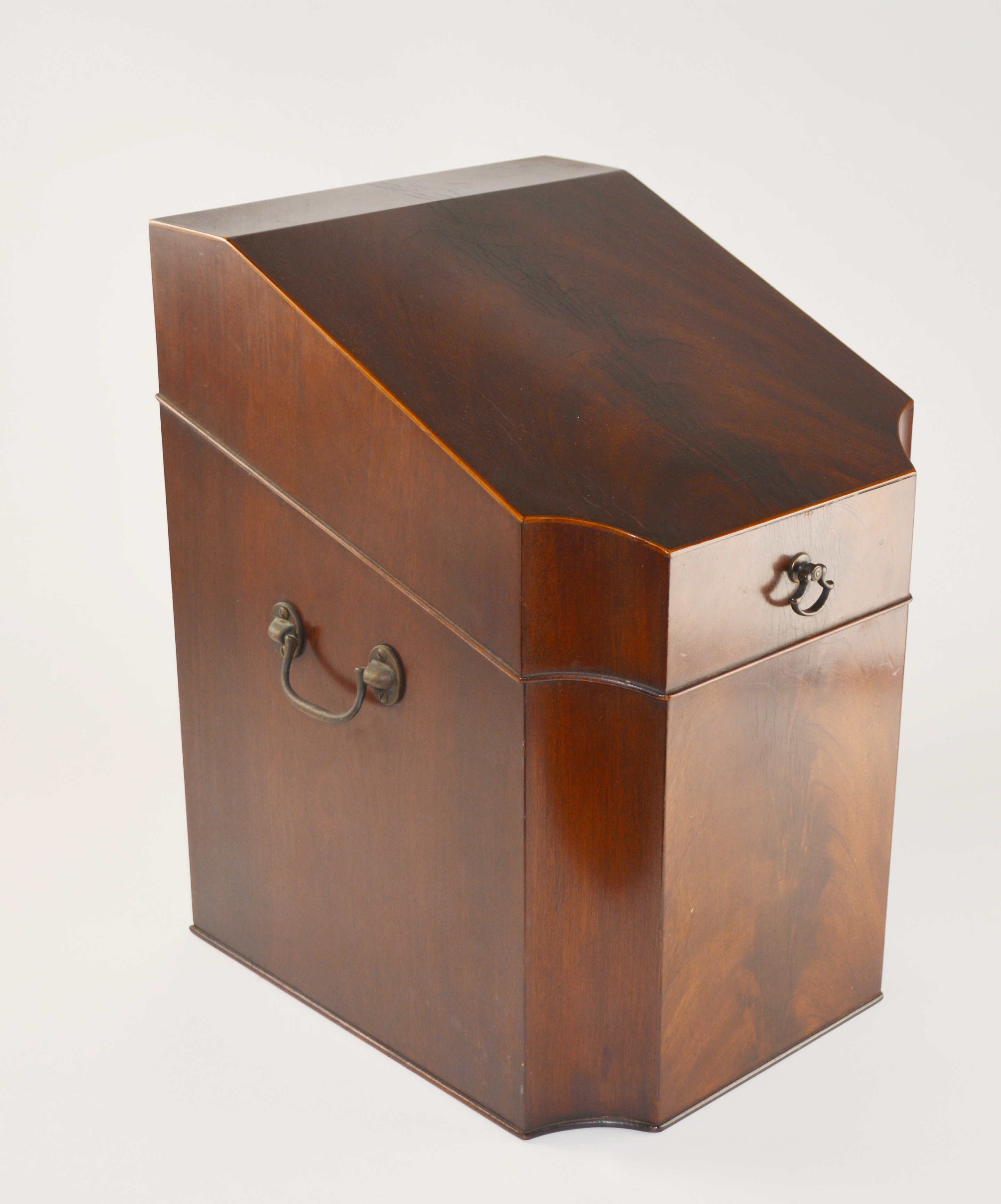 Vintage George III Style Mahogany Veneer 45 rpm or Document Box