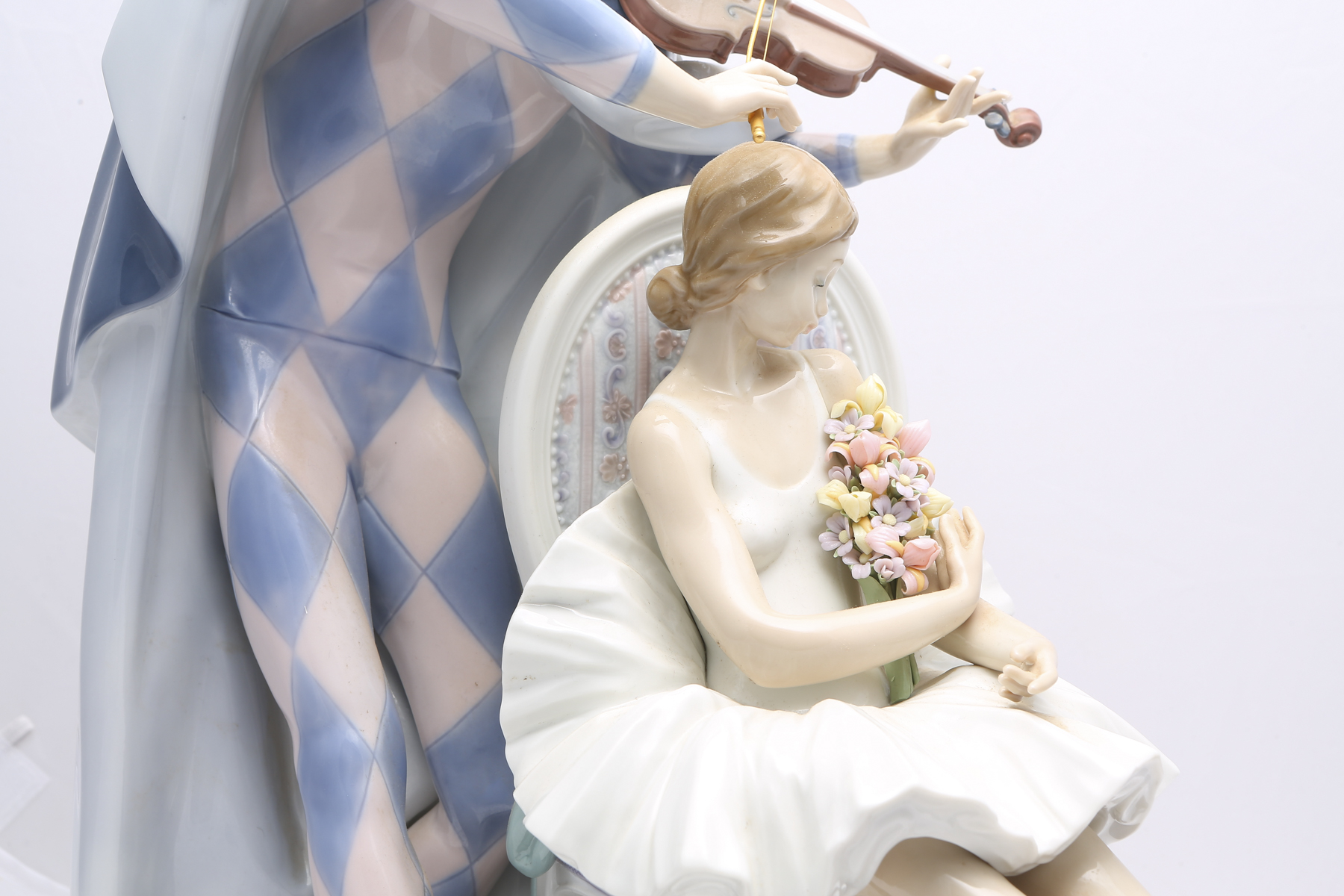 Signed Limited Edition Lladró "Jester's Serenade" #5932