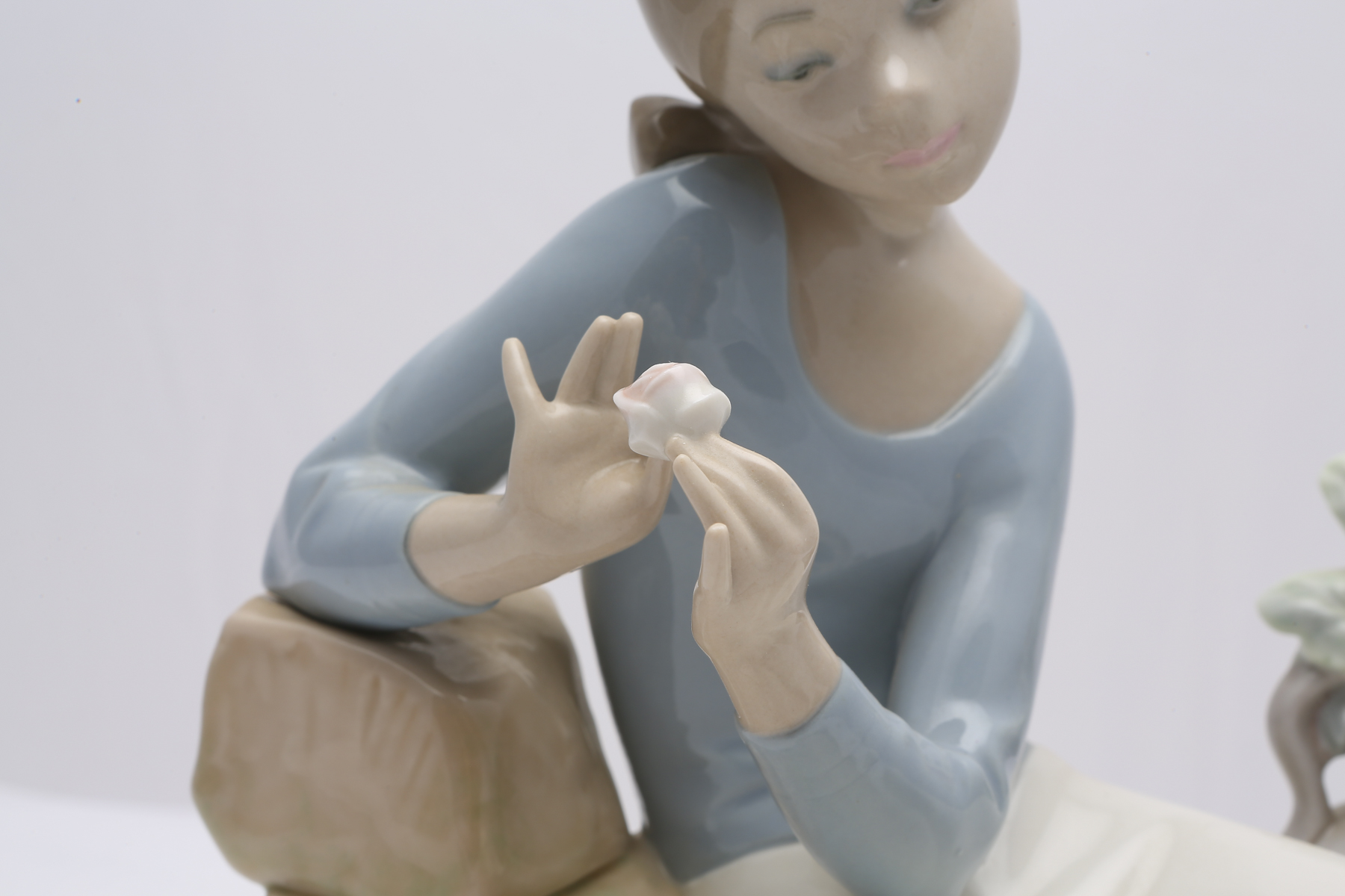 Lladró "Rosalinda" Figurine #4836