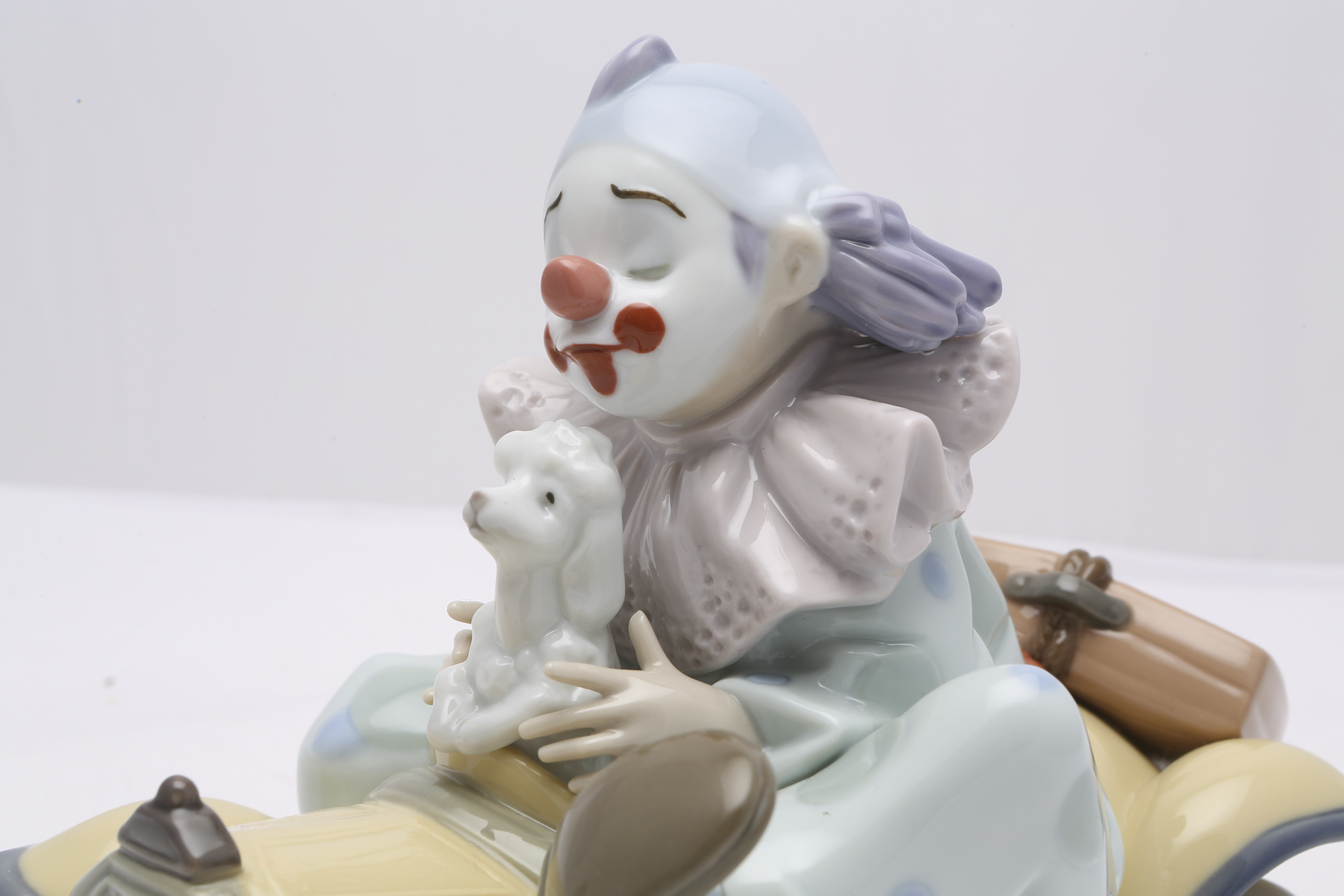 Lladró Privilege Society "Trip to the Circus" Figurine #8136