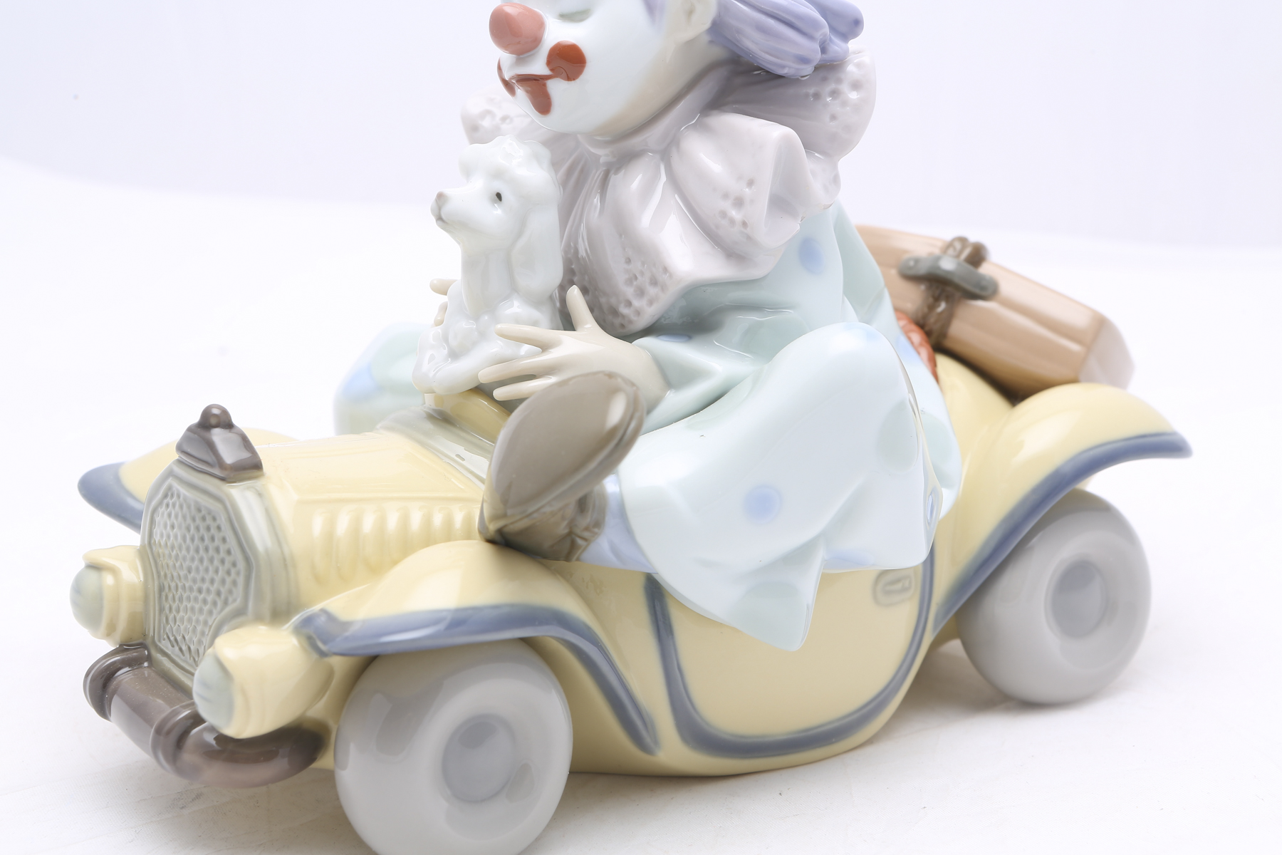 Lladró Privilege Society "Trip to the Circus" Figurine #8136