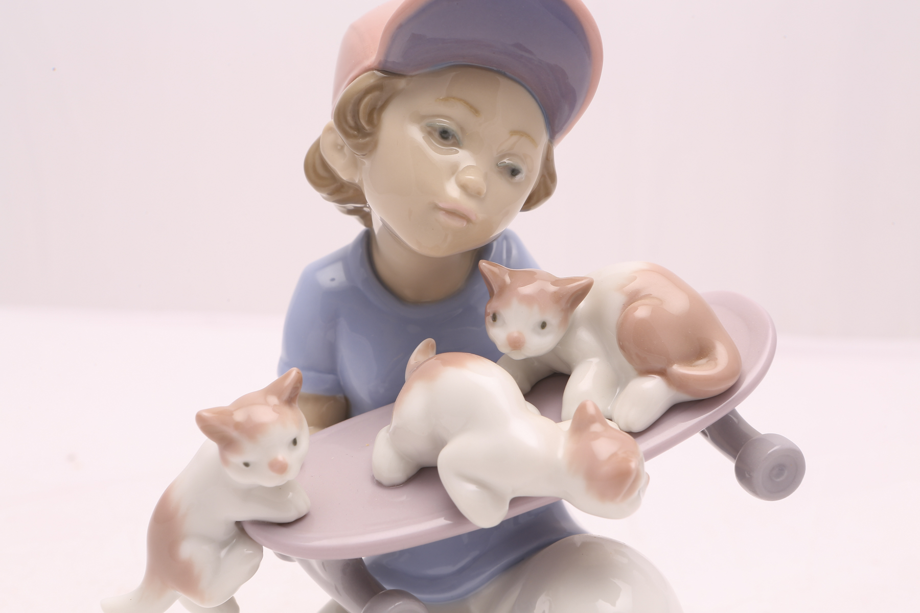 Lladró "Little Riders Boy with Skateboard" Event Figurine #7623