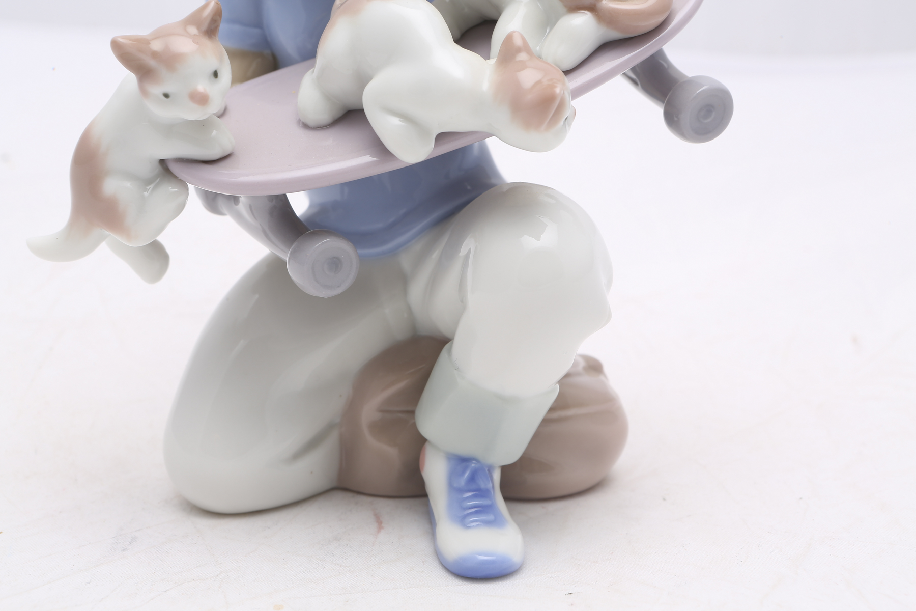 Lladró "Little Riders Boy with Skateboard" Event Figurine #7623