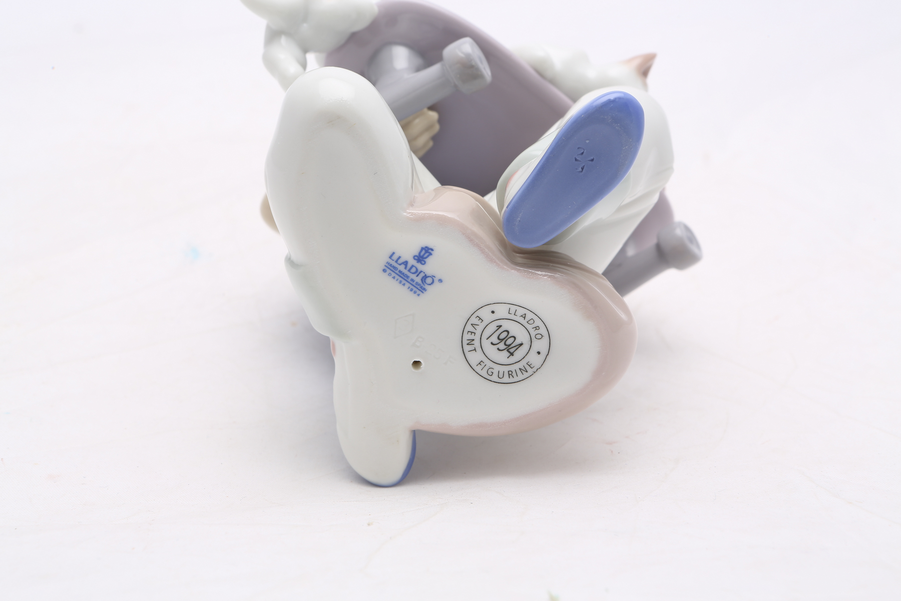 Lladró "Little Riders Boy with Skateboard" Event Figurine #7623