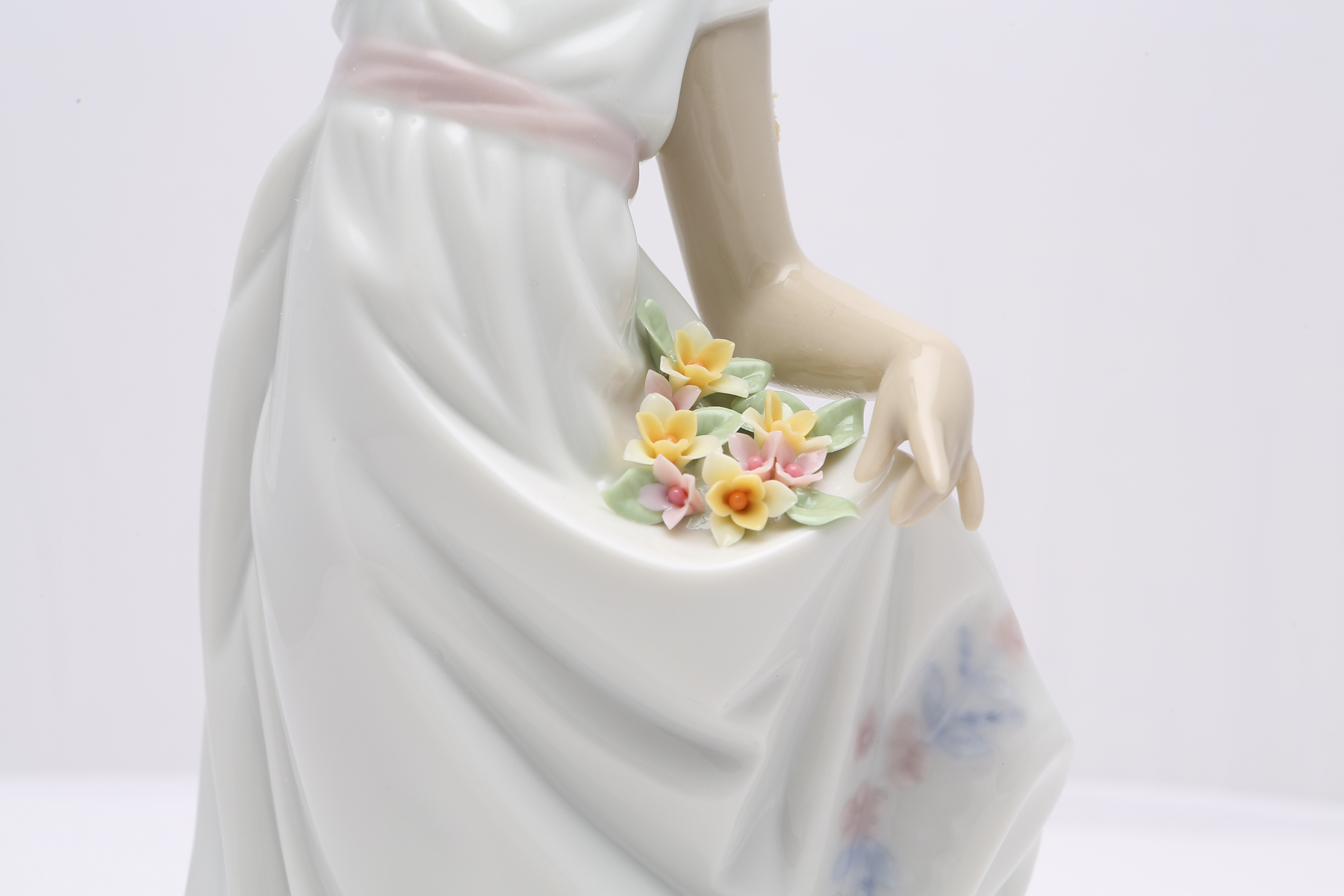 Lladró "Garden Dance" Figurine #6580