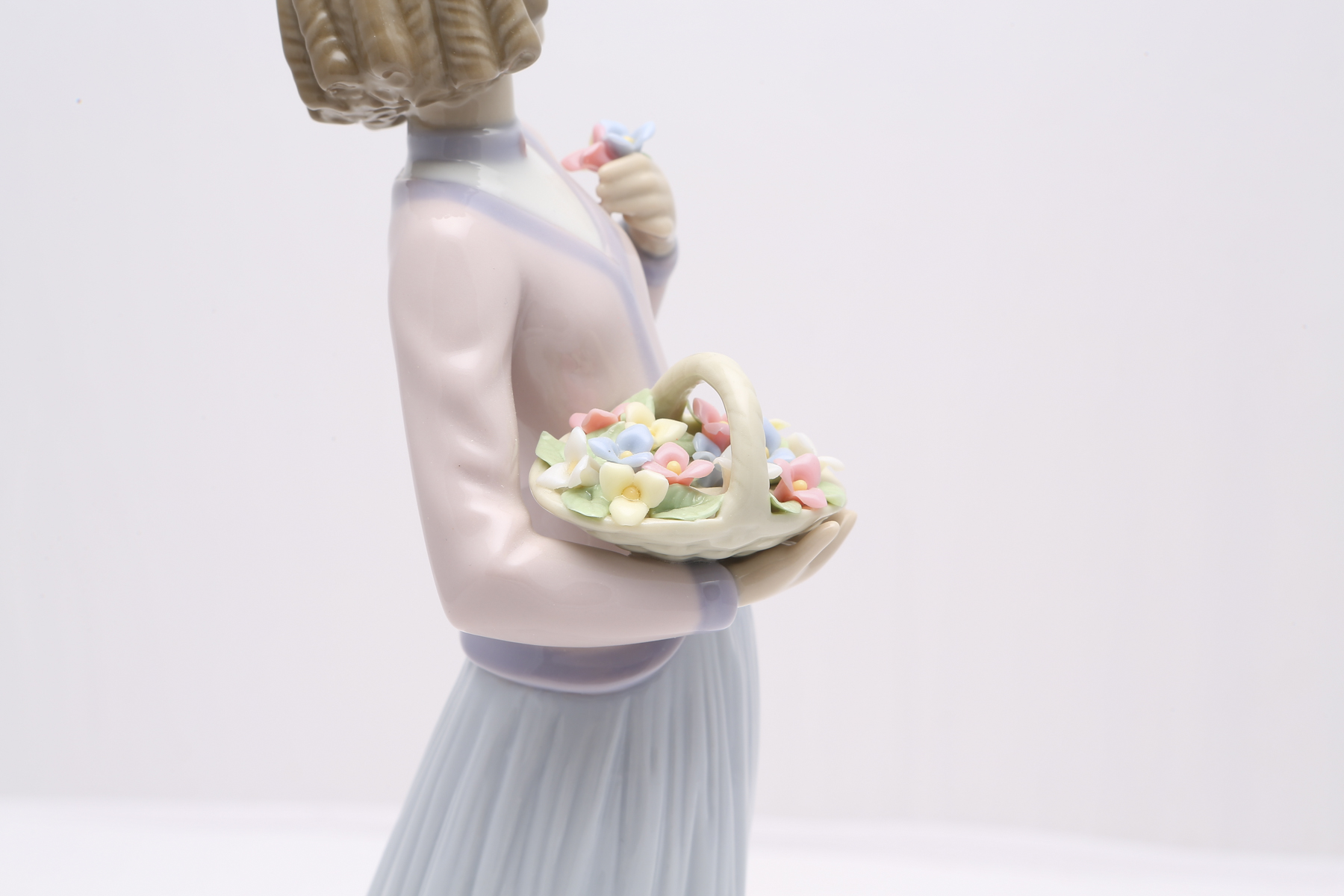 Lladró Collector's Society "Innocence in Bloom" Figurine #7644