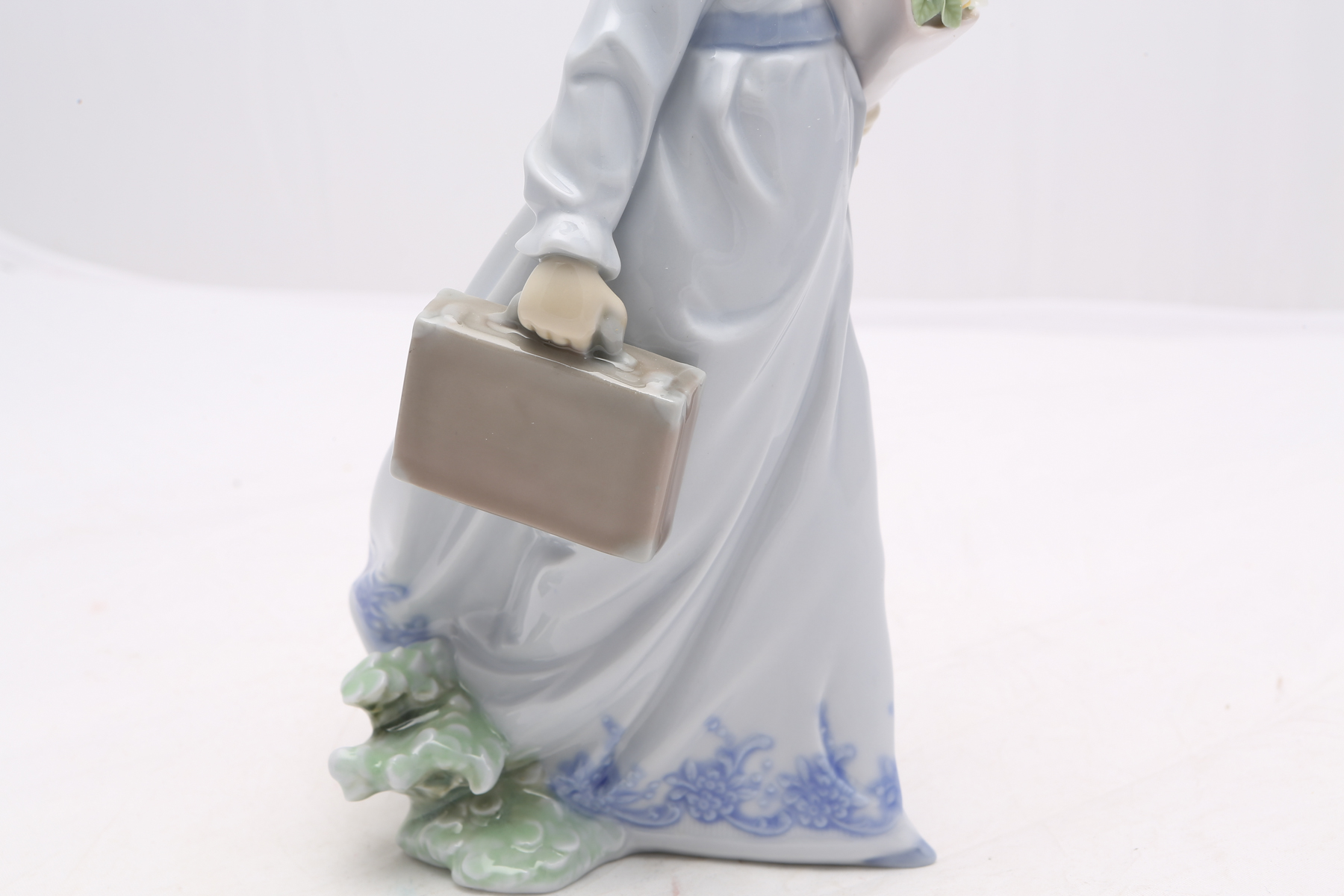 Lladró Collector's Society "School Days" Figurine #7604