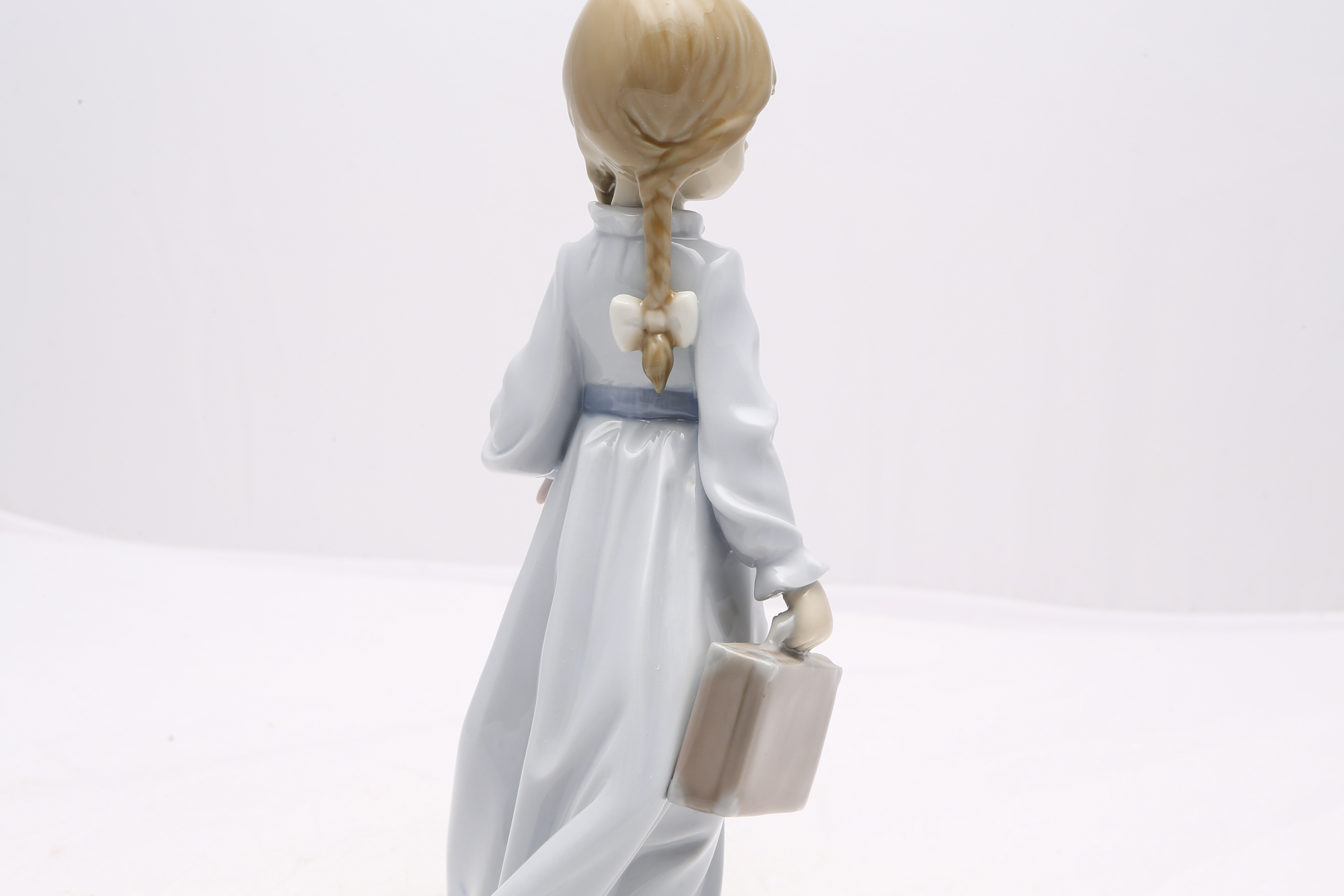 Lladró Collector's Society "School Days" Figurine #7604