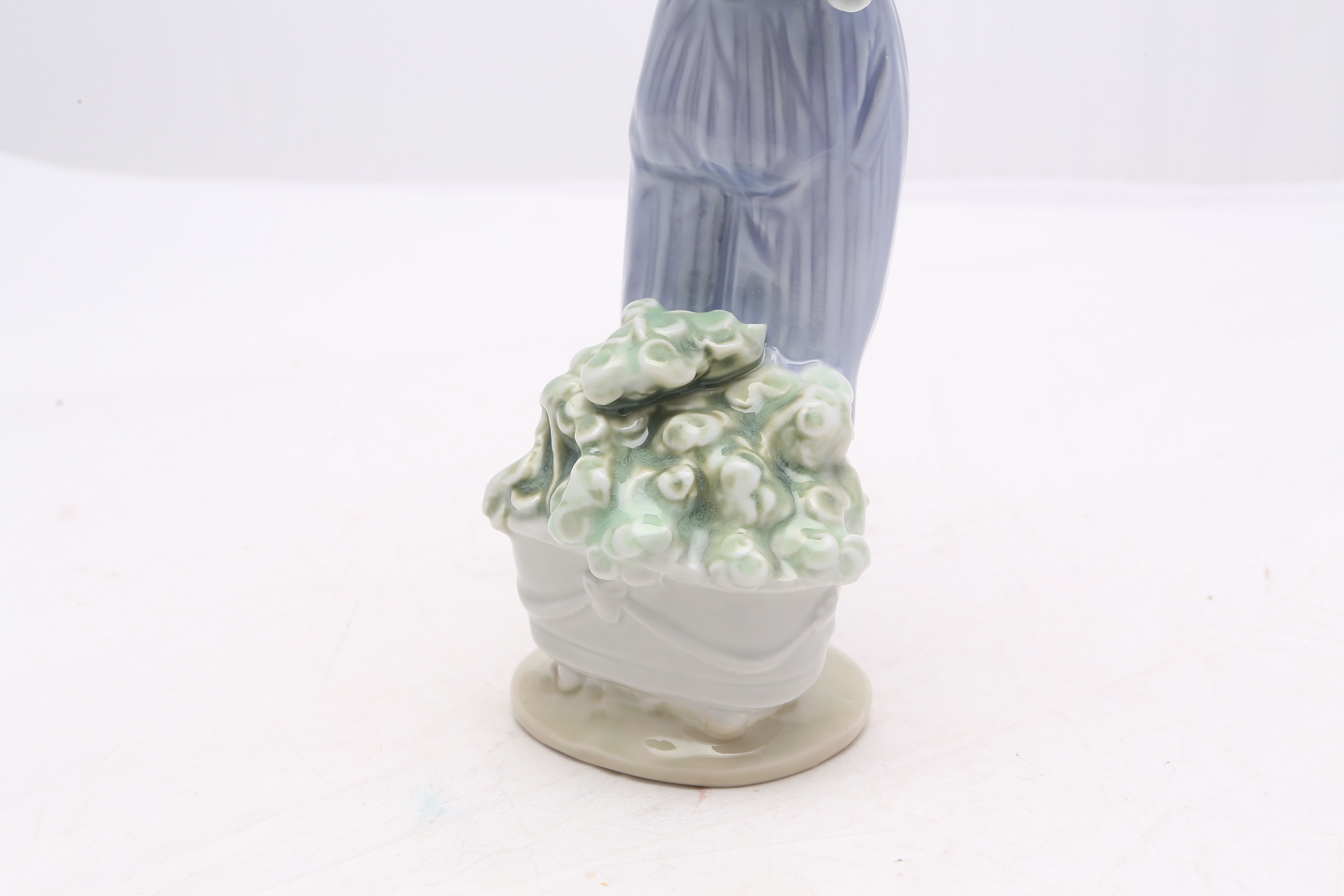 Lladró "My Buddy" #7609 and "My Best Friend" #5401