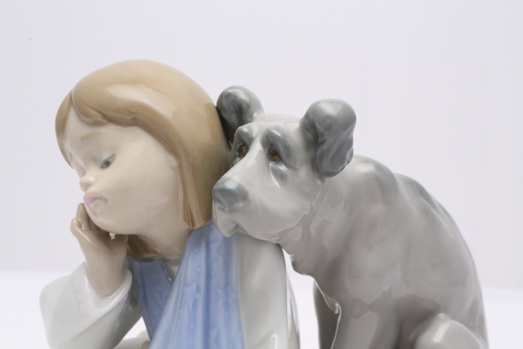 Lladró "We Can't Play" Figurine #5706