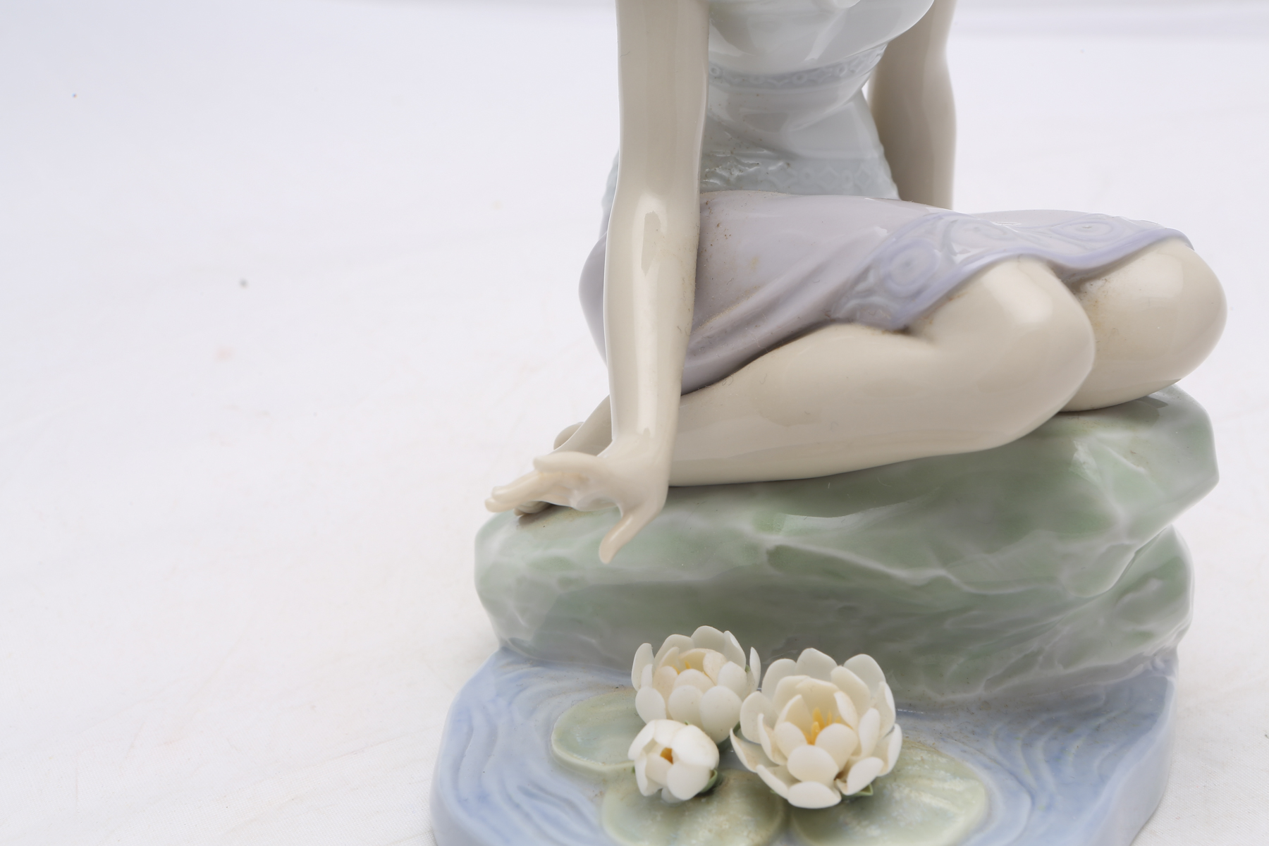 Lladró "Reflections of Helena" Figurine #7706