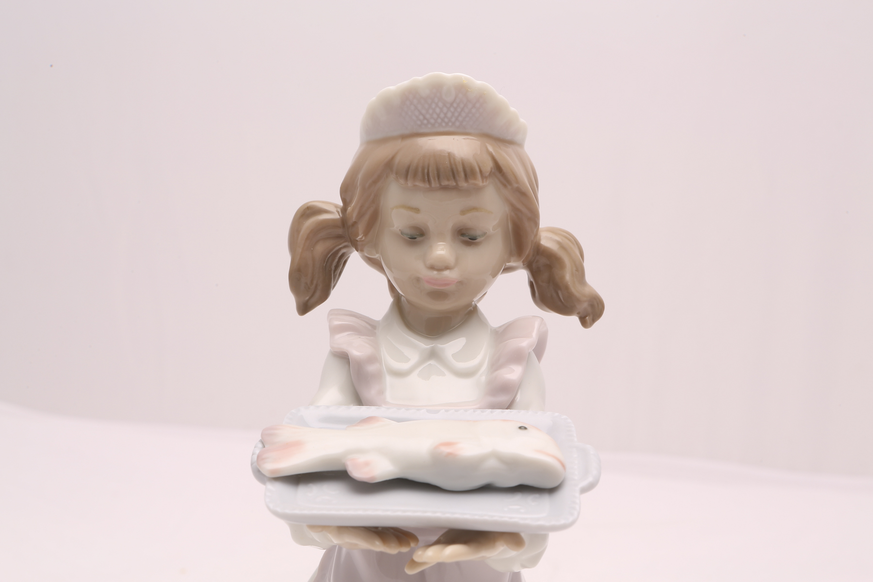 Lladró "Dinner is Served" Figurine #6235