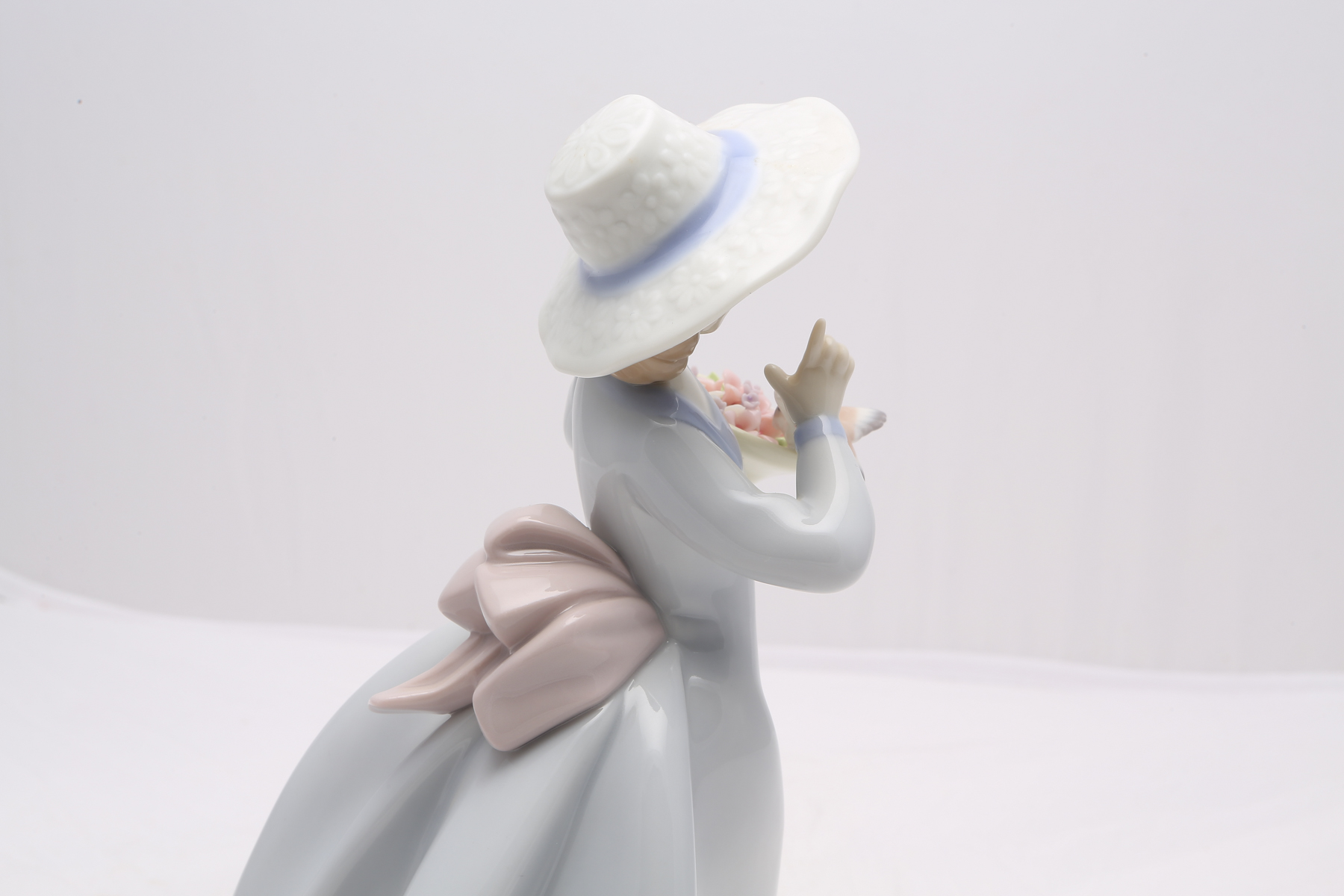 Lladró Collector's Society "Caught in the Act" Figurine #6439