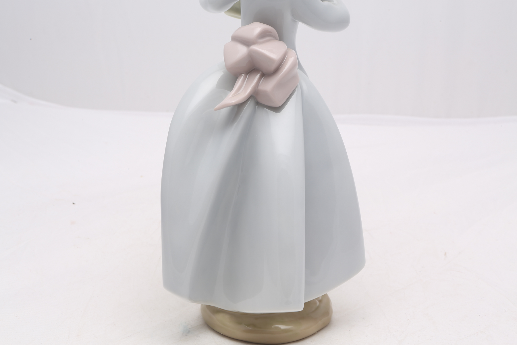 Lladró Collector's Society "Caught in the Act" Figurine #6439