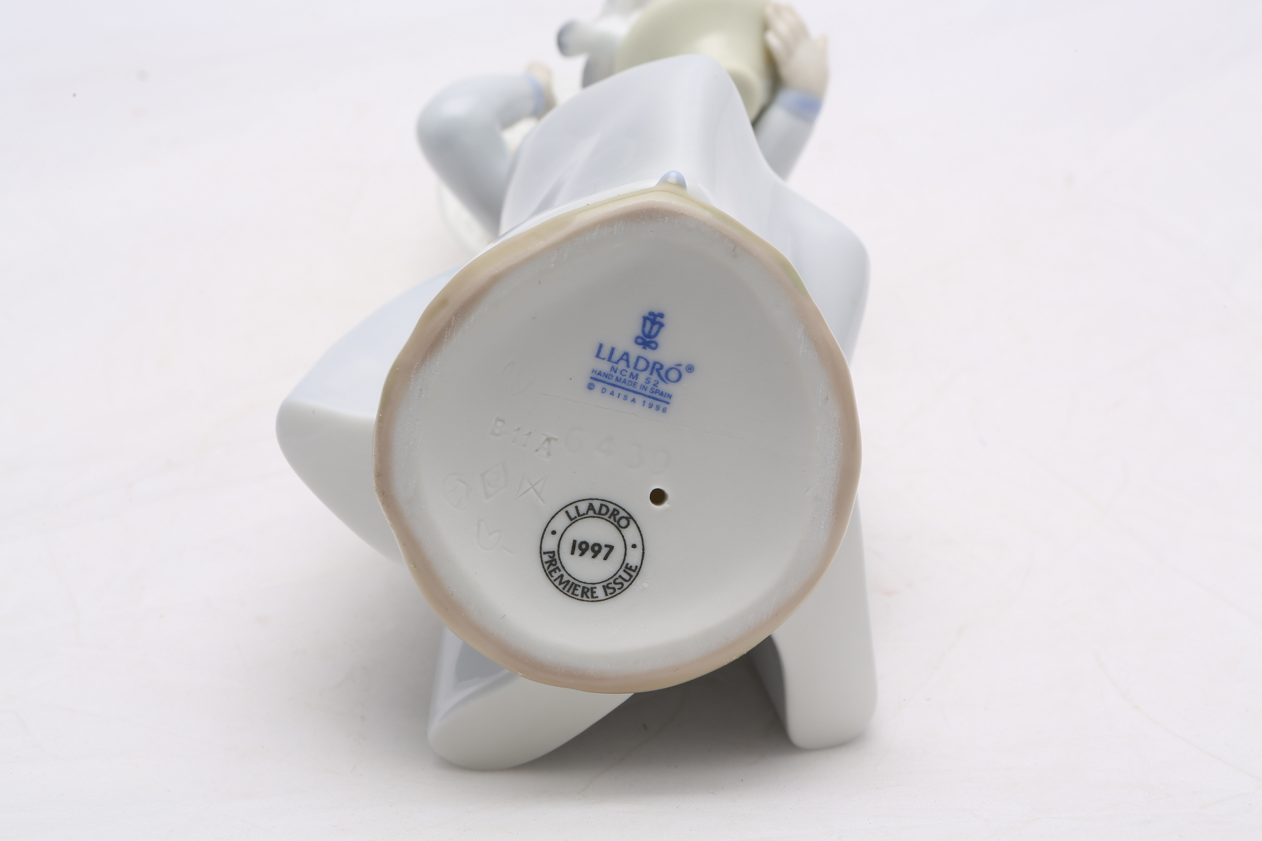 Lladró Collector's Society "Caught in the Act" Figurine #6439