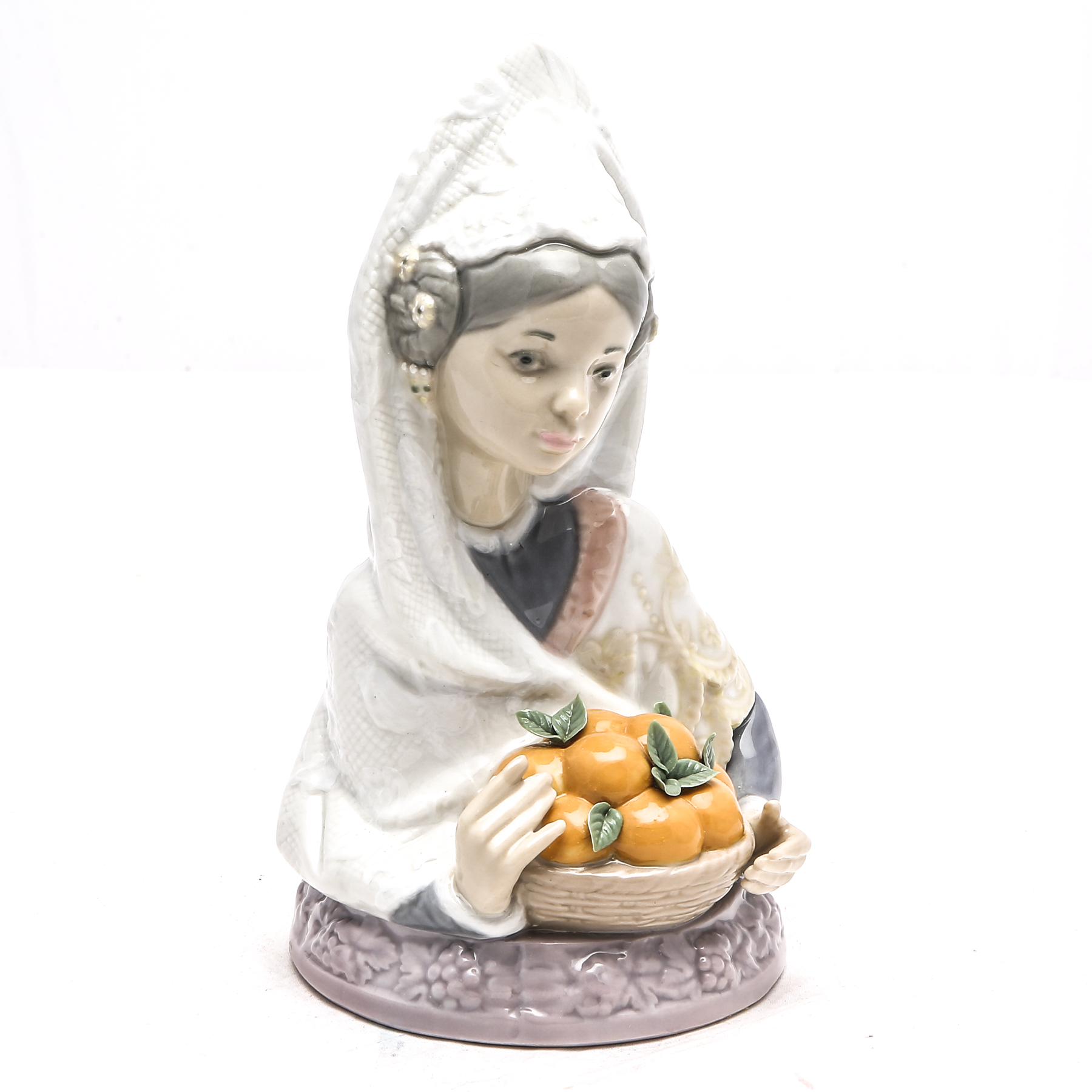 Lladró "Valencian Harvest" Figurine #5668