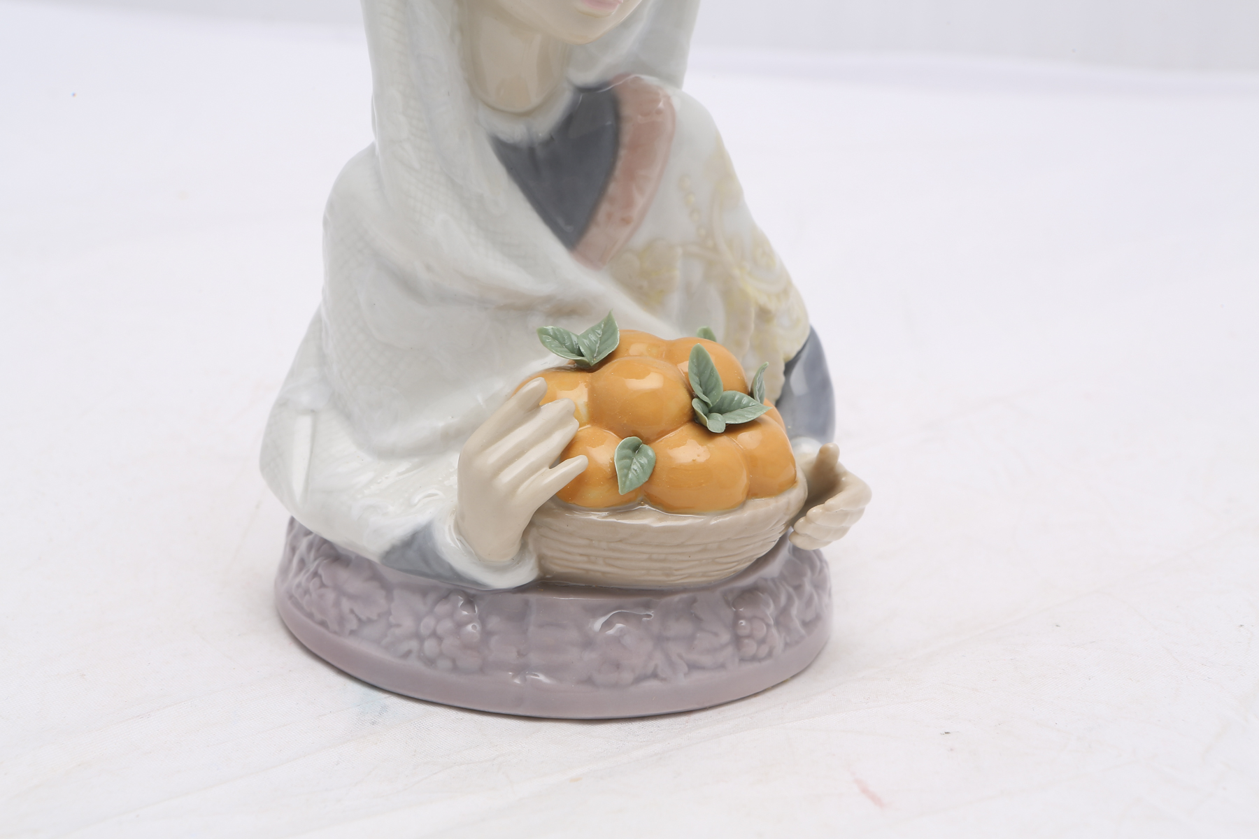 Lladró "Valencian Harvest" Figurine #5668