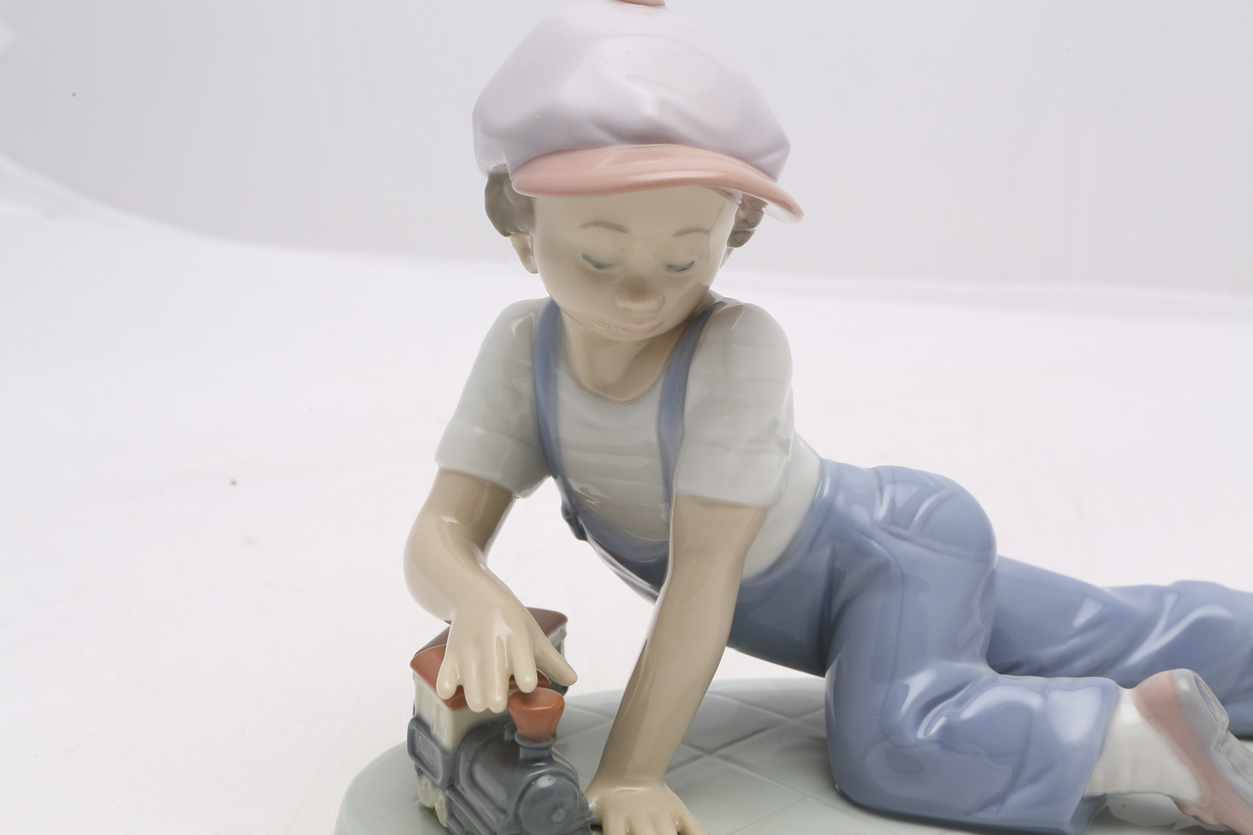 Lladró Collector's Society "All Aboard" #7619