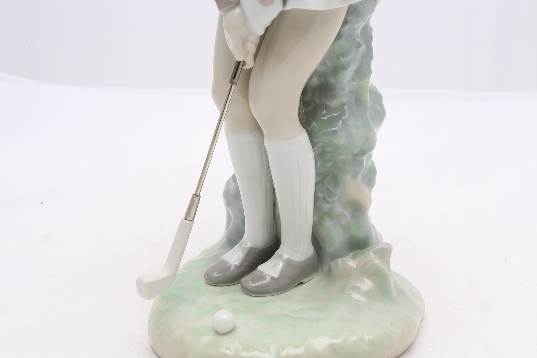 Lladró "Lady Golfer" Figurine #4851
