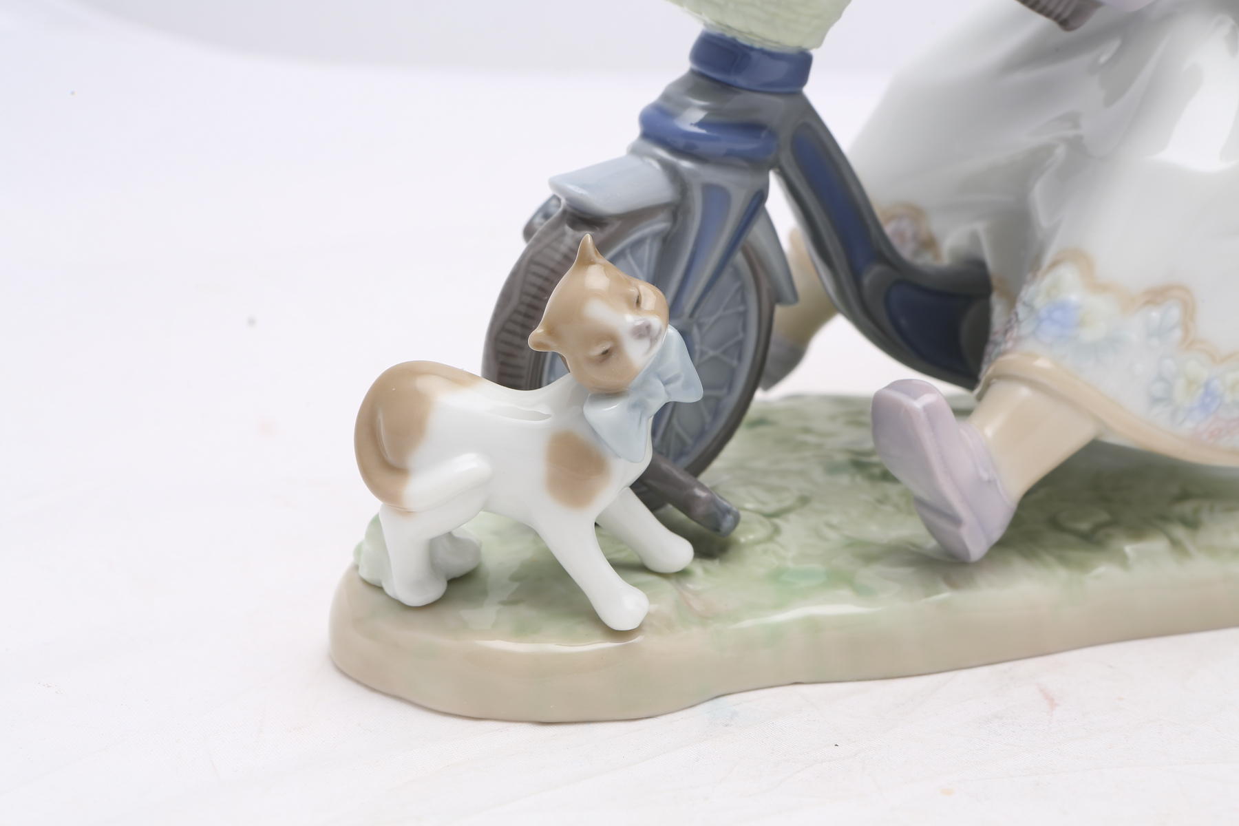 Lladró "In No Hurry" Figurine #5679