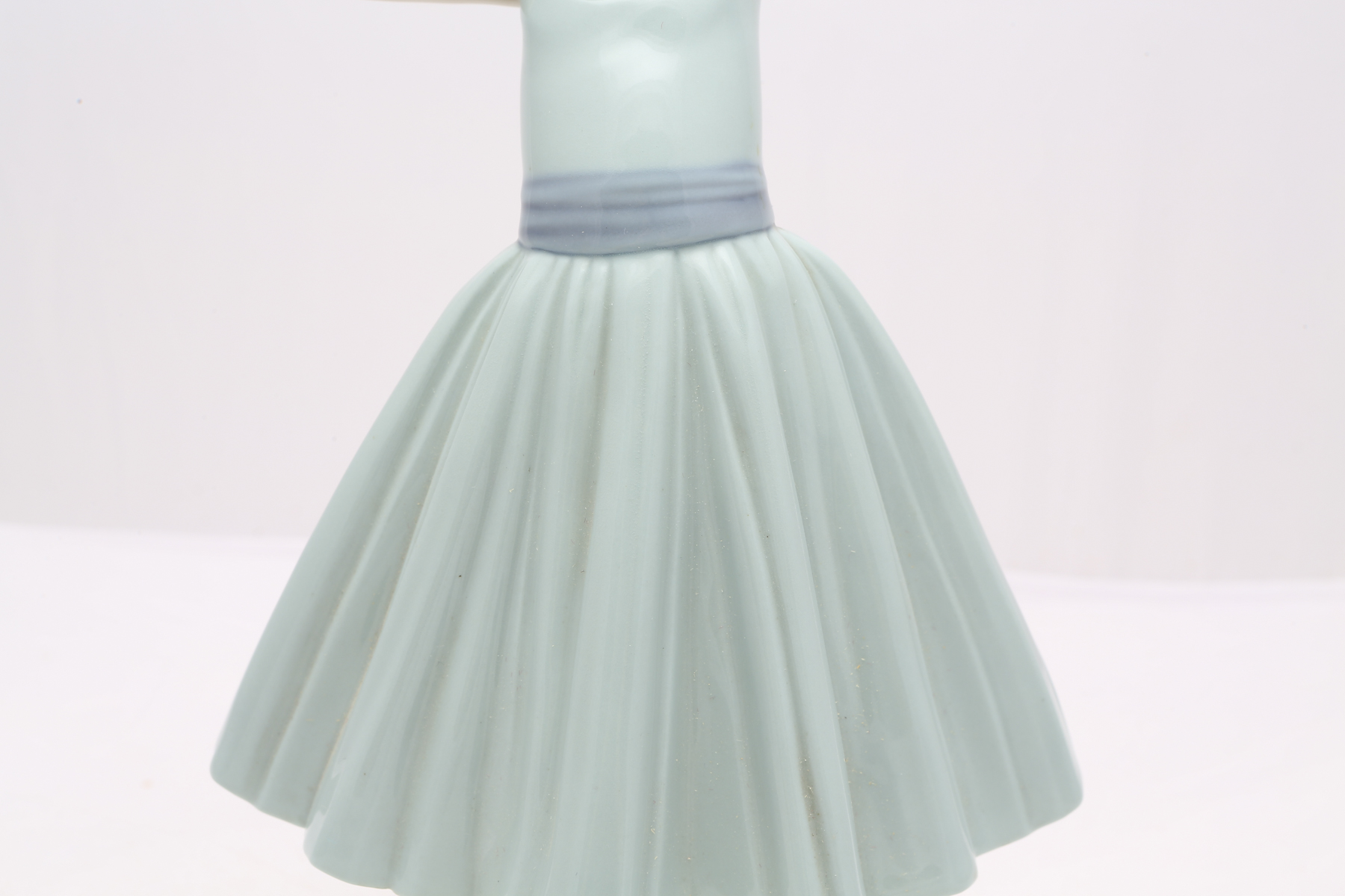 Lladró "Ballet First Step" FIgurine #5094