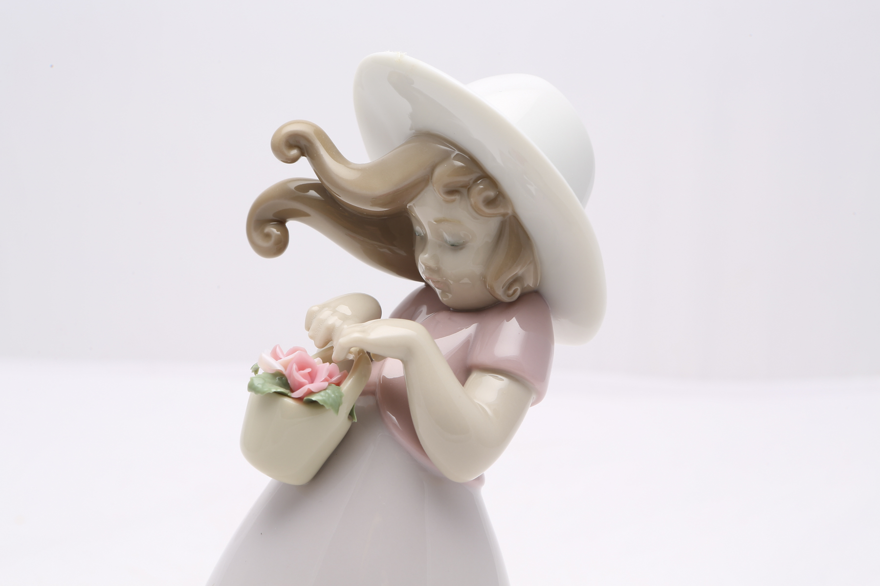 Lladró "Little Rose" Figurine #8042