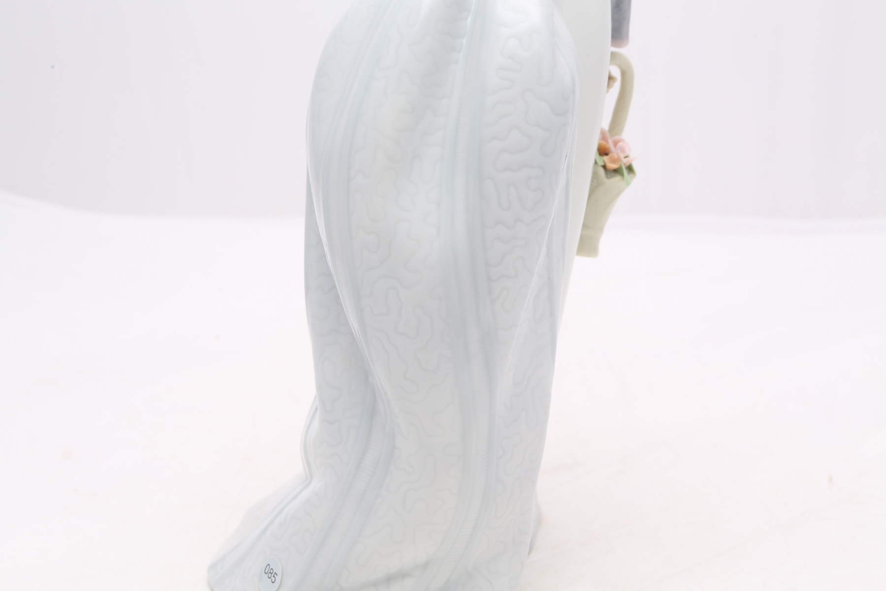 Lladró "Basket of Love" Figurine #7622