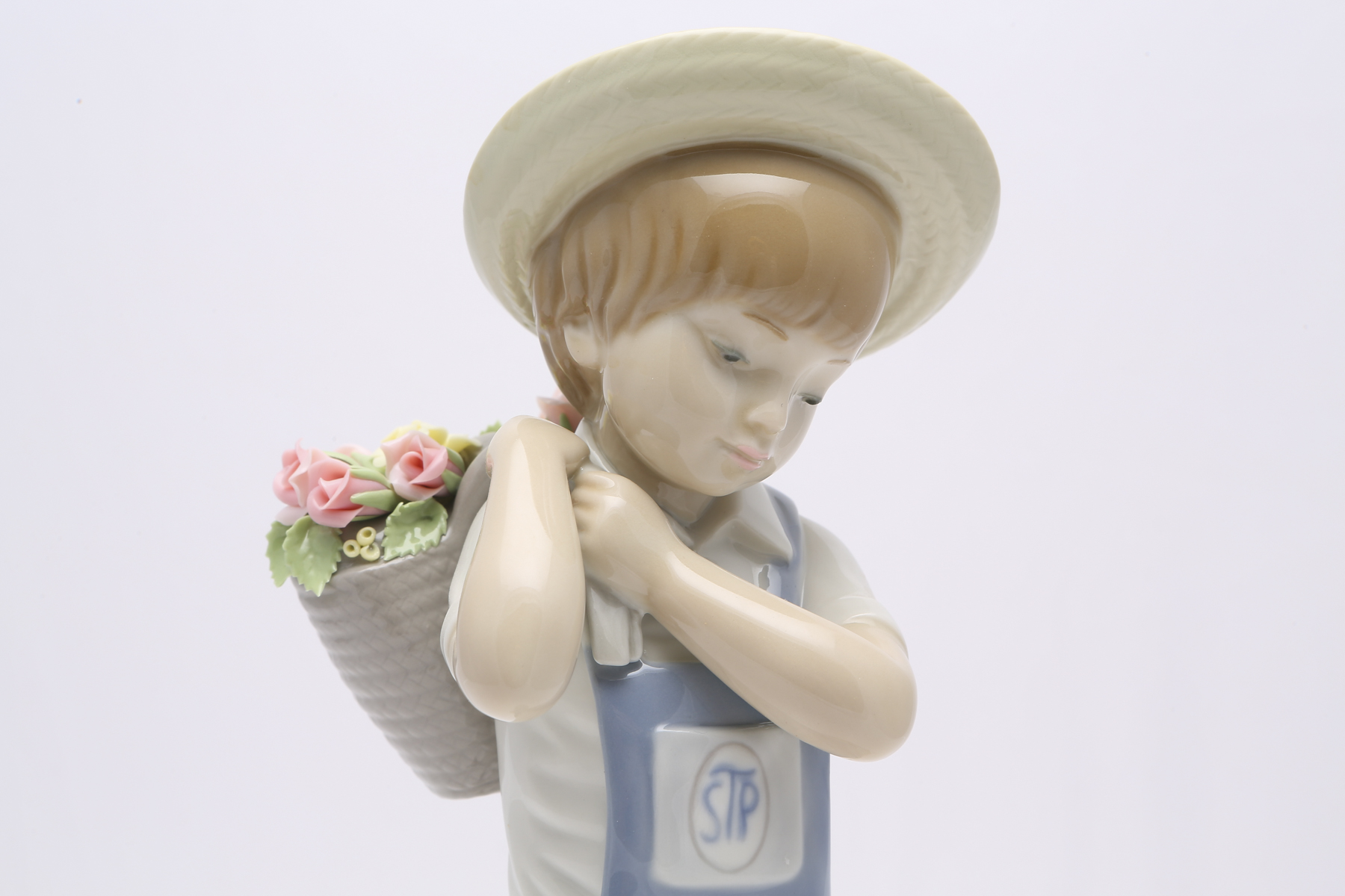 Lladró "Flowers on the Back" Figurine #1286
