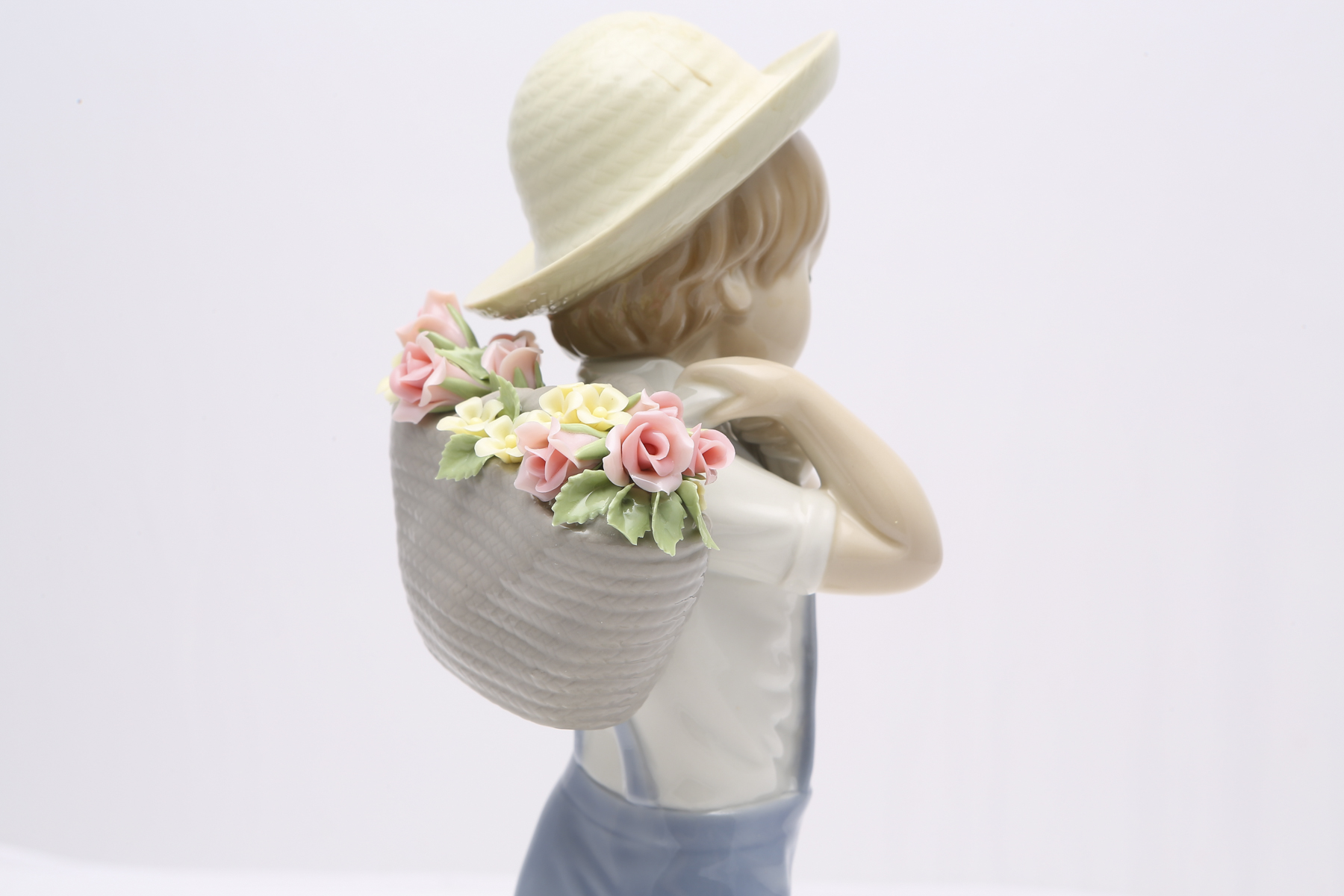 Lladró "Flowers on the Back" Figurine #1286