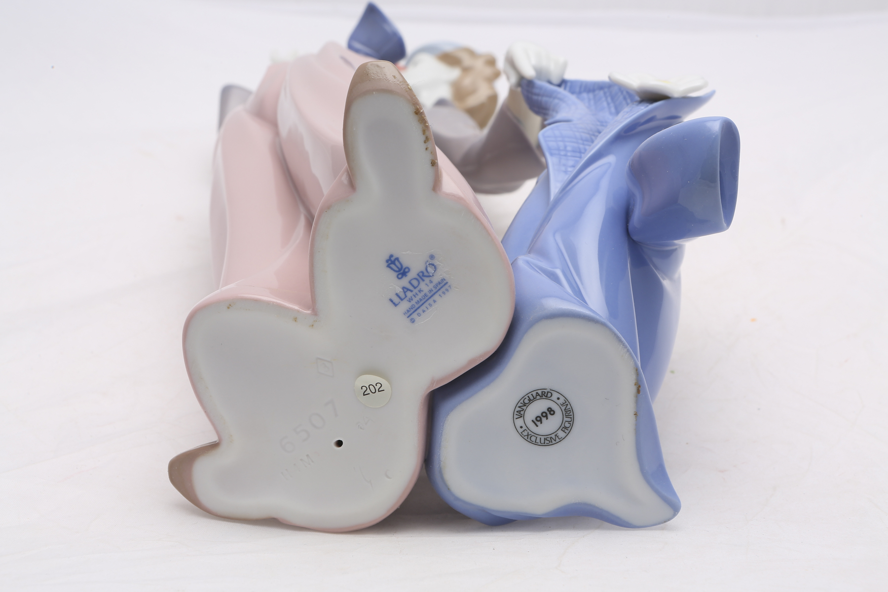 Lladró "A Mile of Style" Vanguard Exclusive Figurine #6507