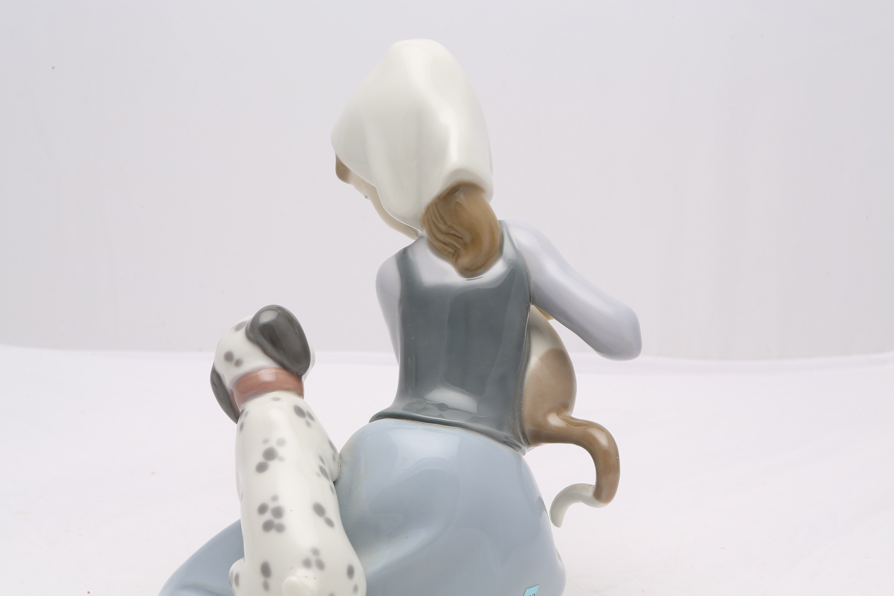 Lladró "Dog and Cat" Figurine #5032