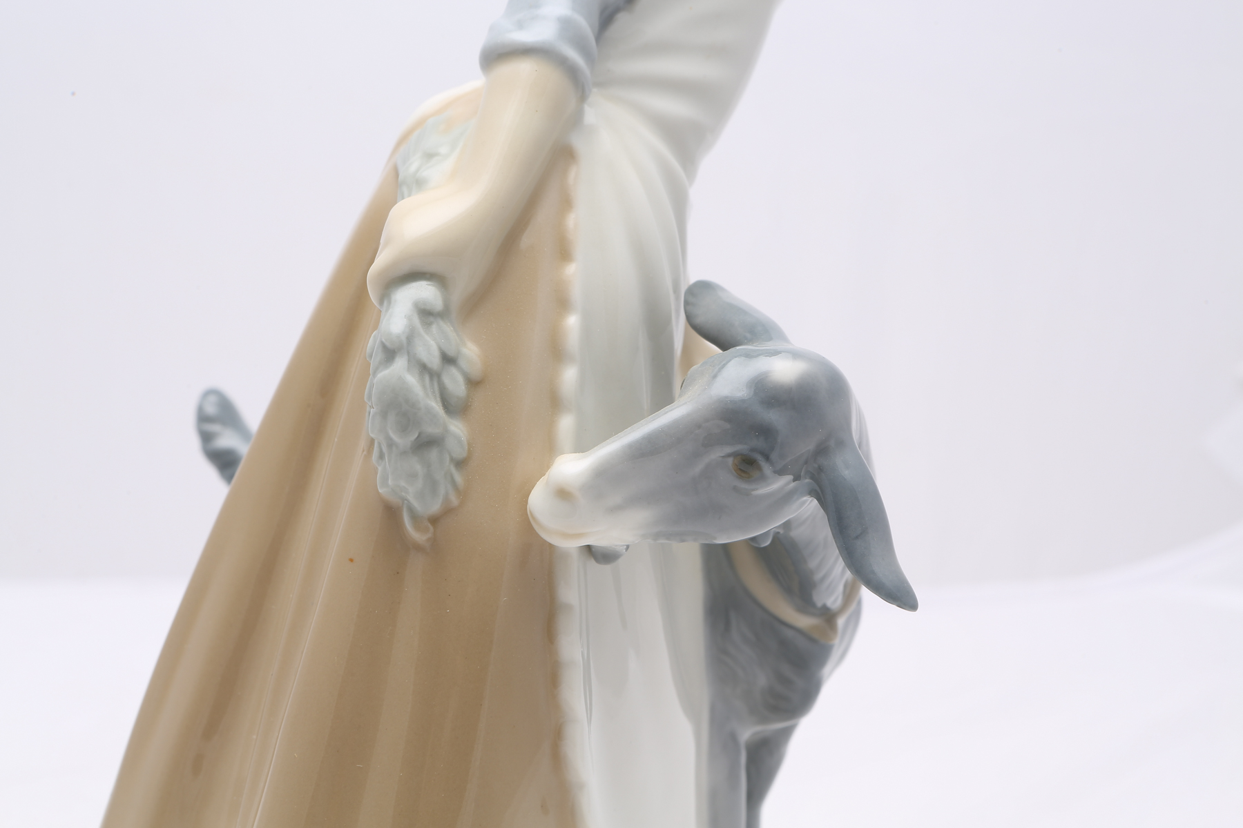 Retired Nao by Lladró "Girl with Goat" Figurine #10207