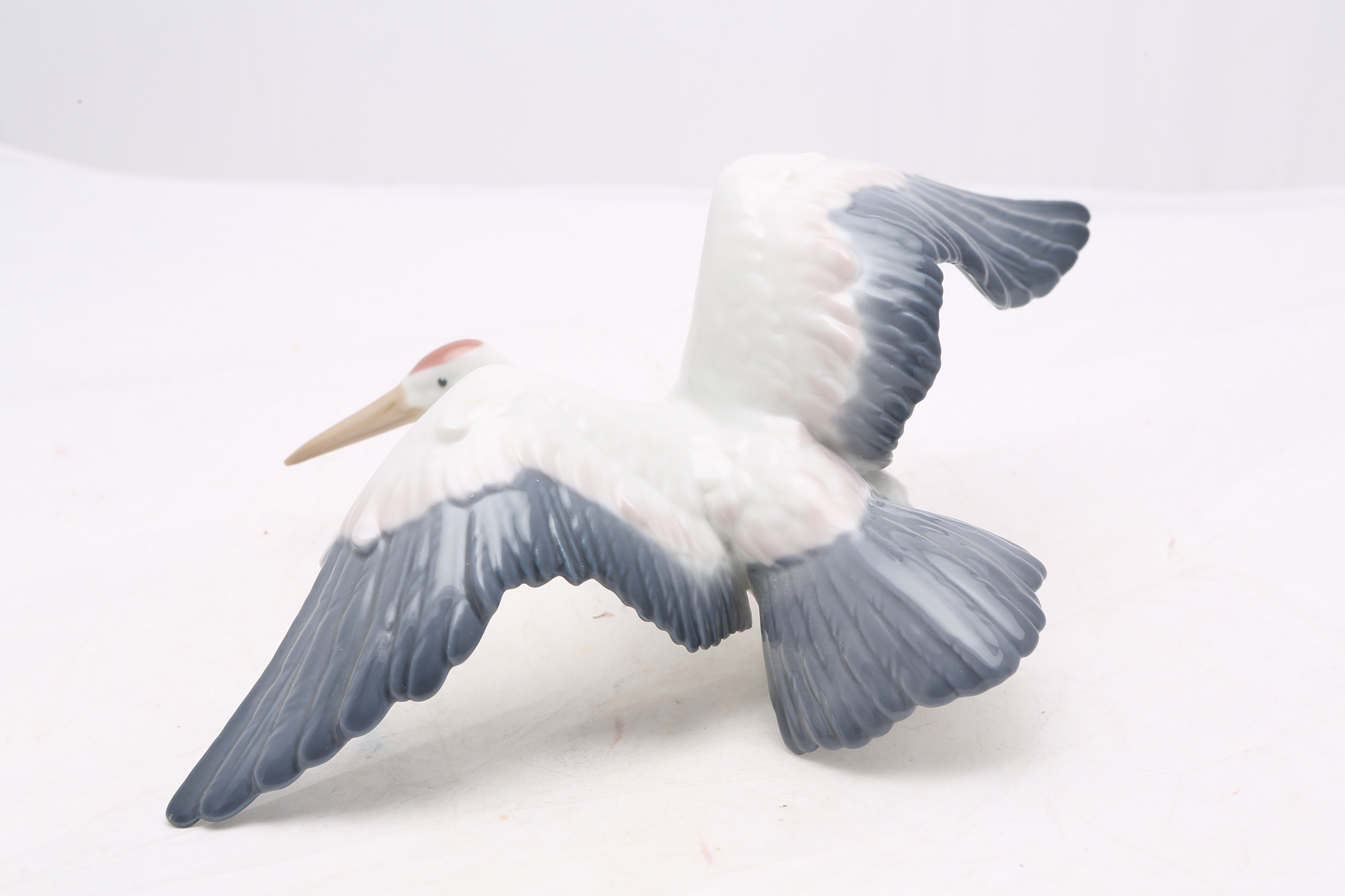 Lladró "Landing Crane" Figurine #1600