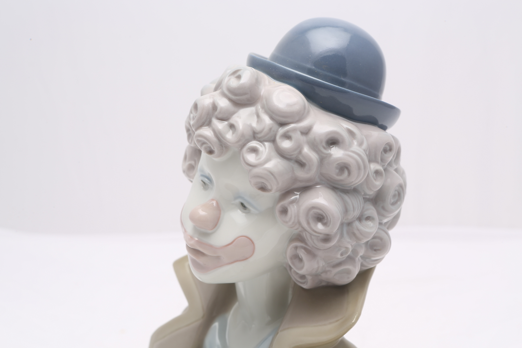 Lladró "Fine Melody" Figurine #5585