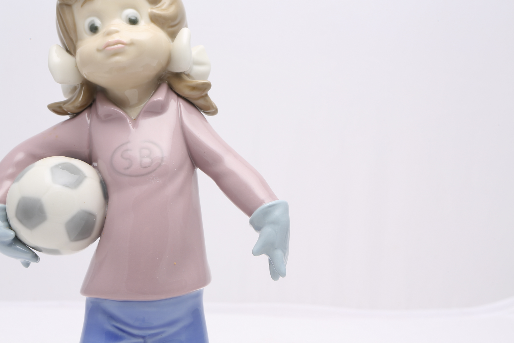 Lladró "Fine Melody" Figurine #5585