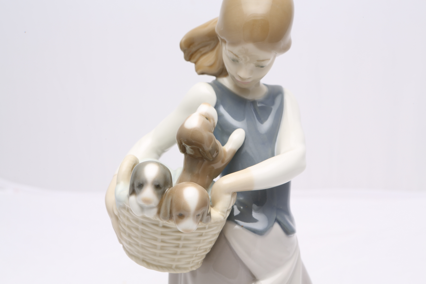 Lladró "Little Dogs on Hip" Figurine #1311