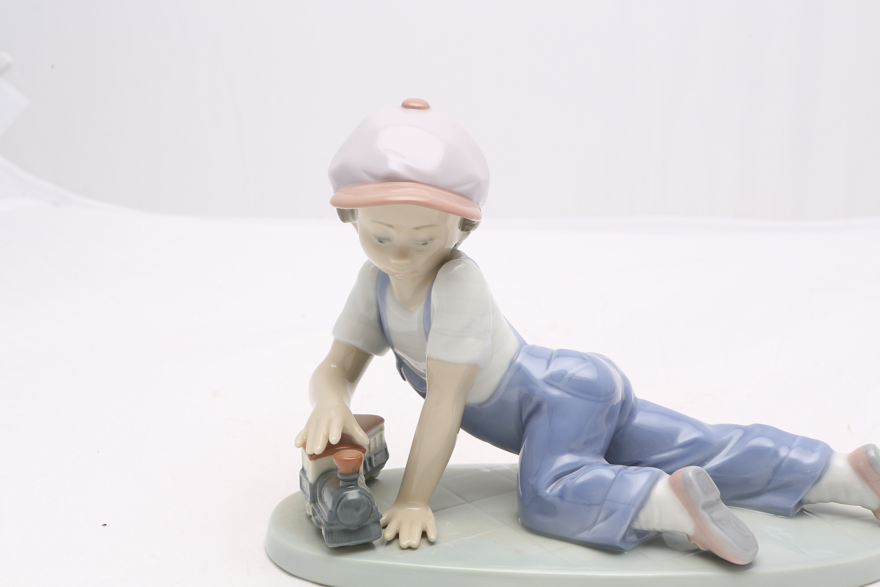 Lladró "All Aboard" Collector's Society Edition Figurine #7619