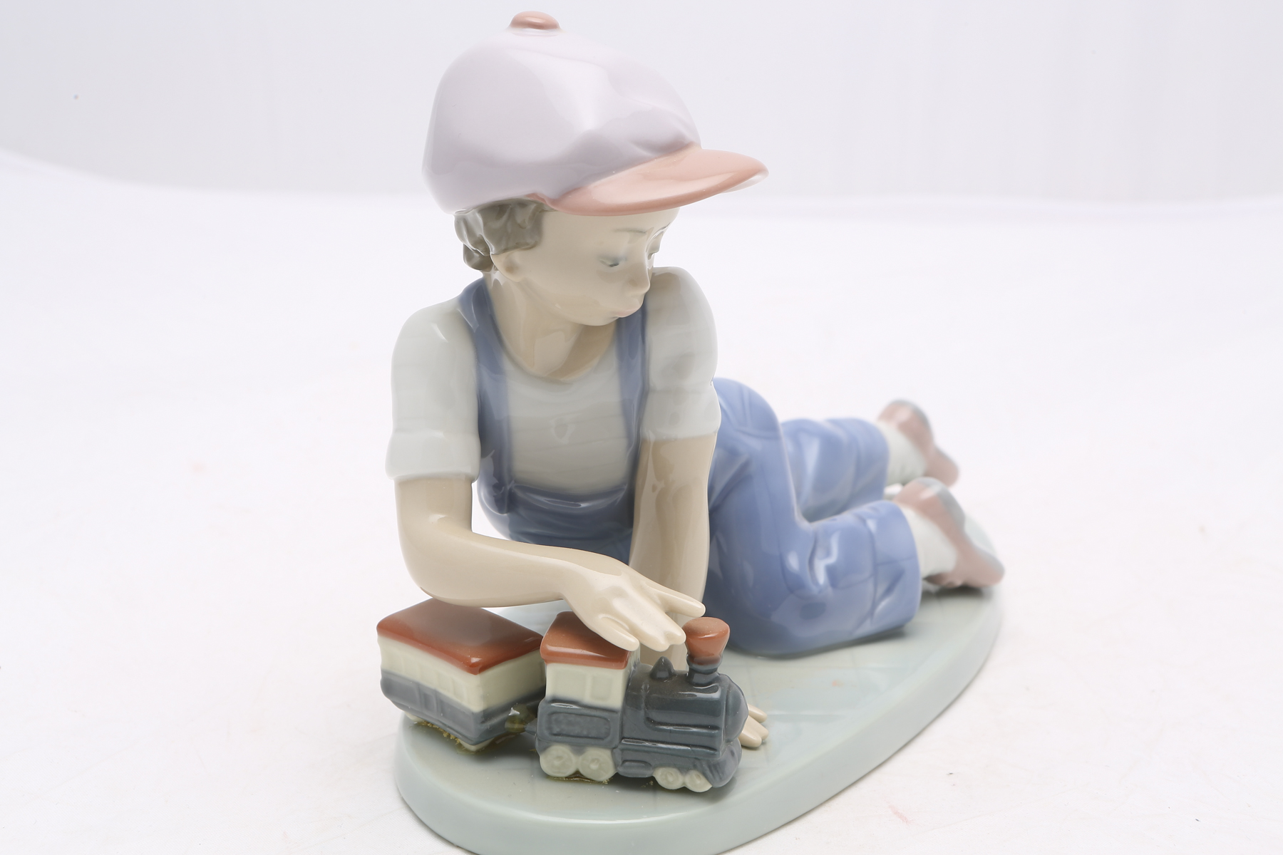 Lladró "All Aboard" Collector's Society Edition Figurine #7619
