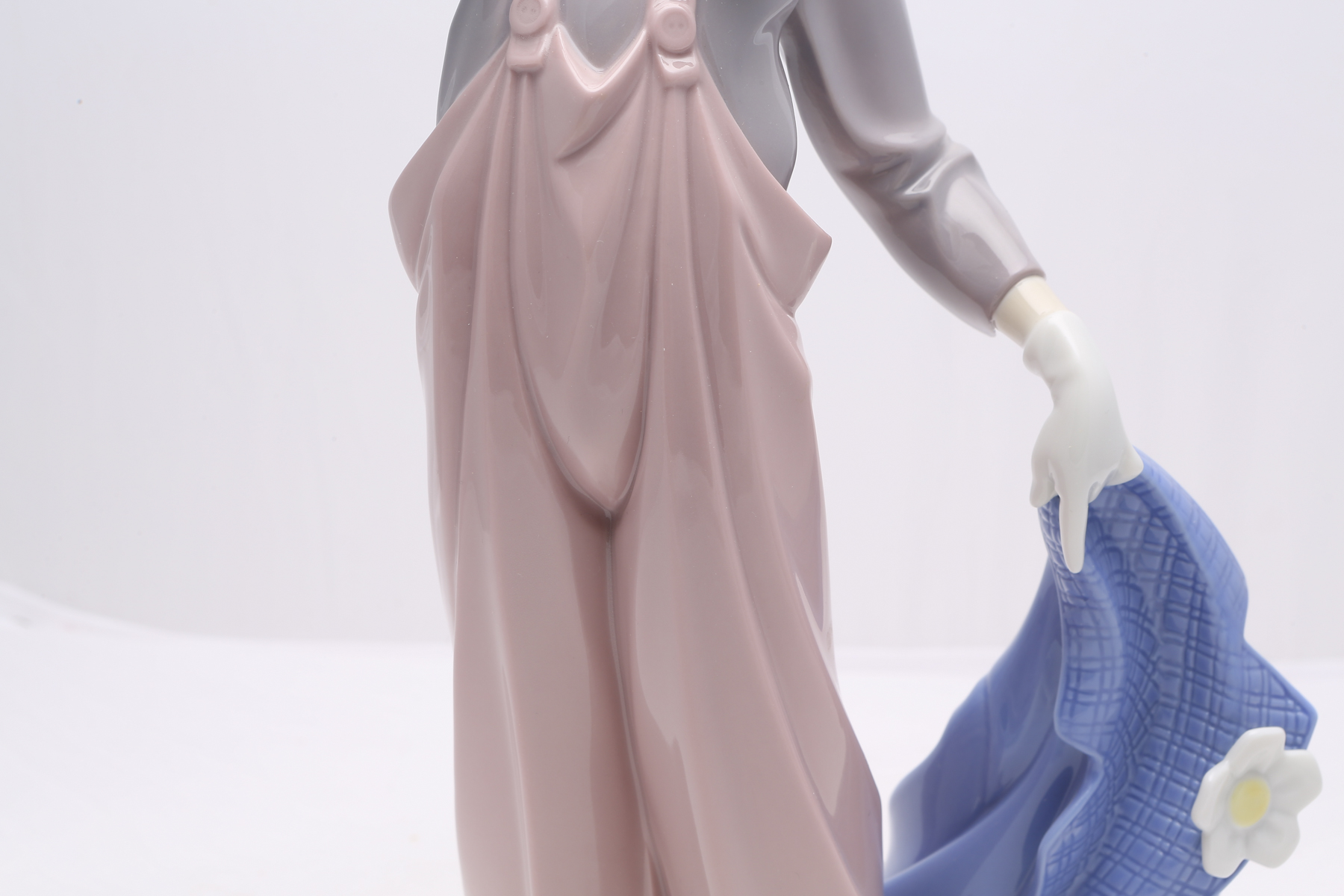 Lladró "A Mile of Style" Figurine #6507