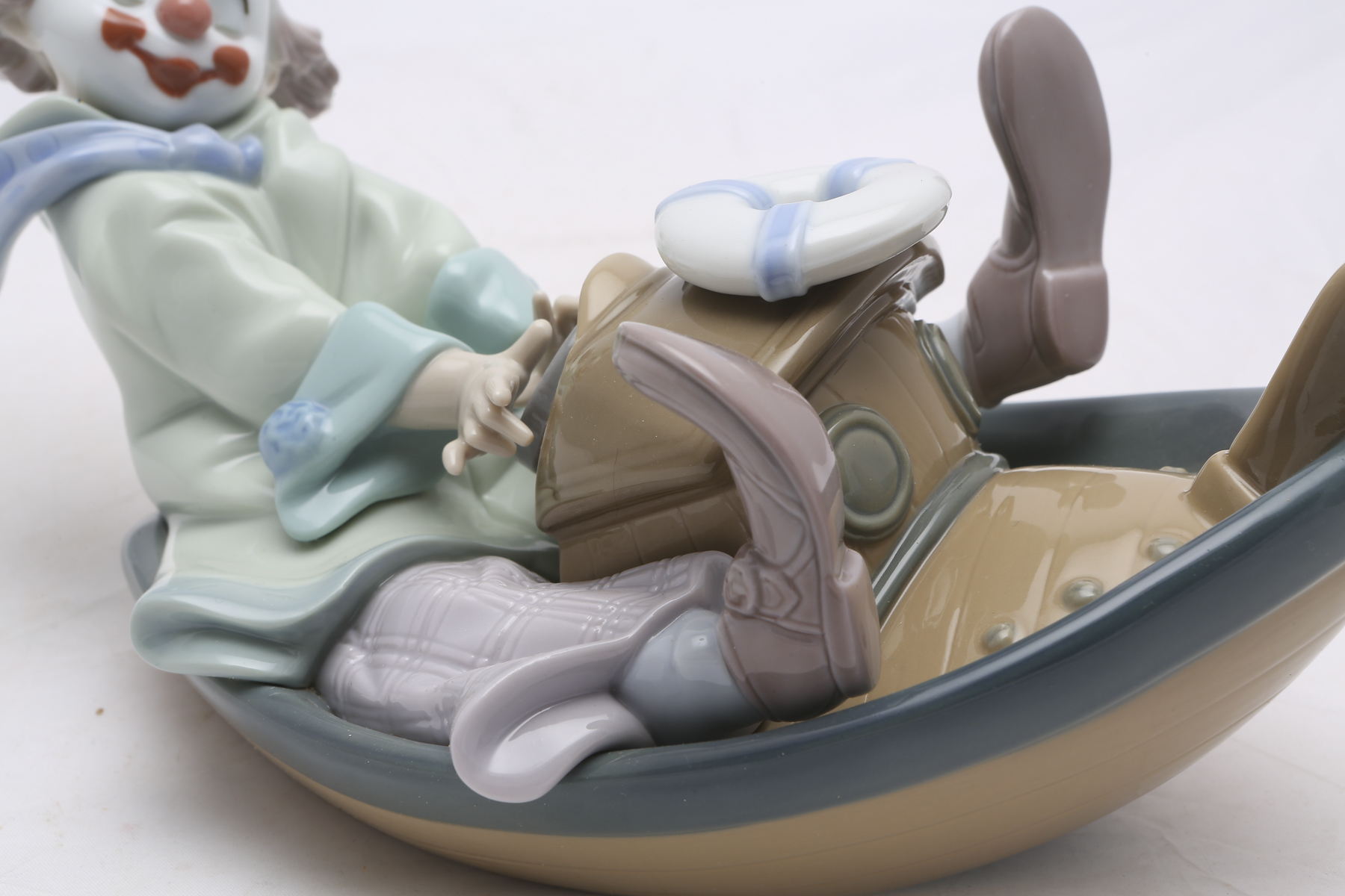 Lladró Privilege Society "Circus Waves" Figurine #8137