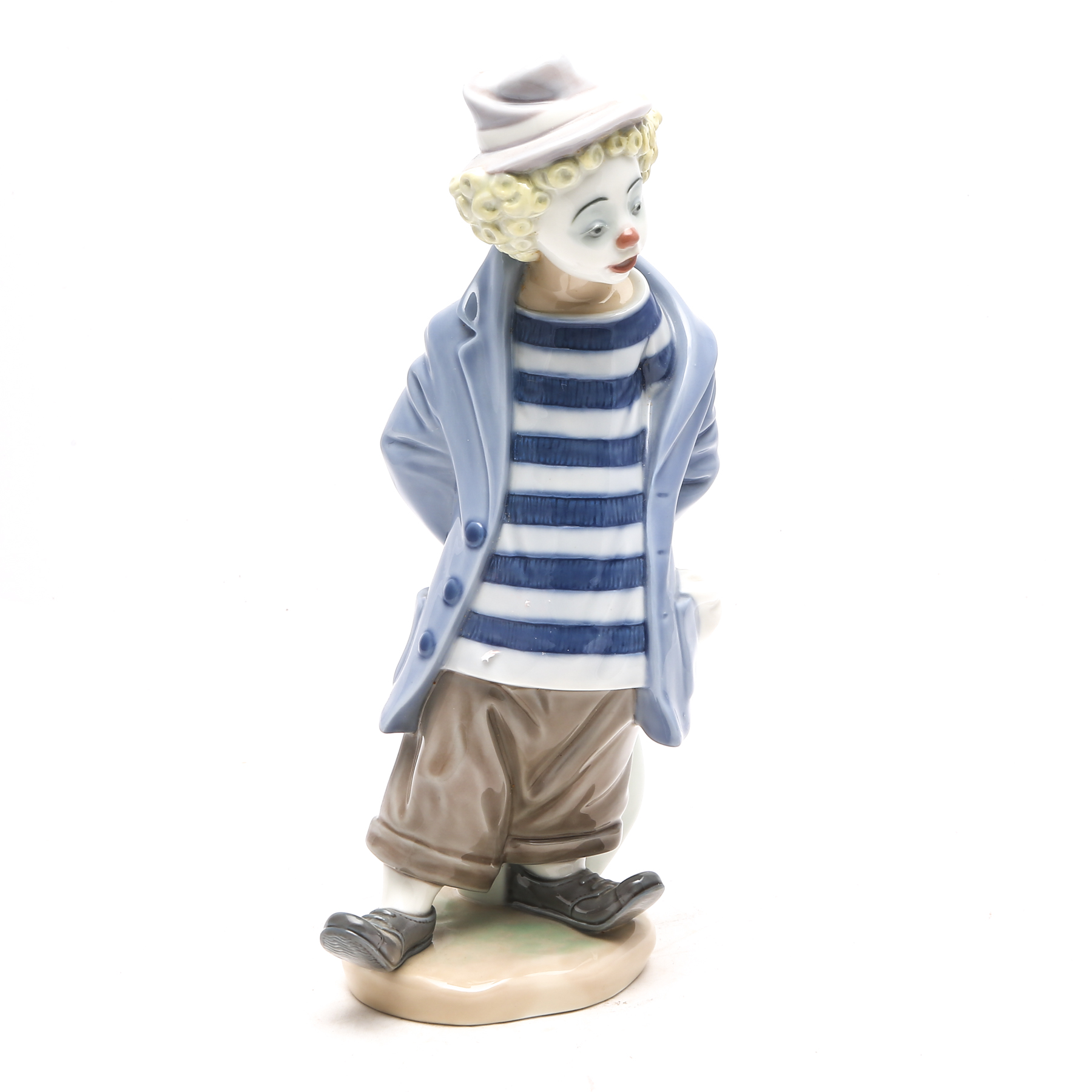 Lladró "Little Traveler" Figurine #7602
