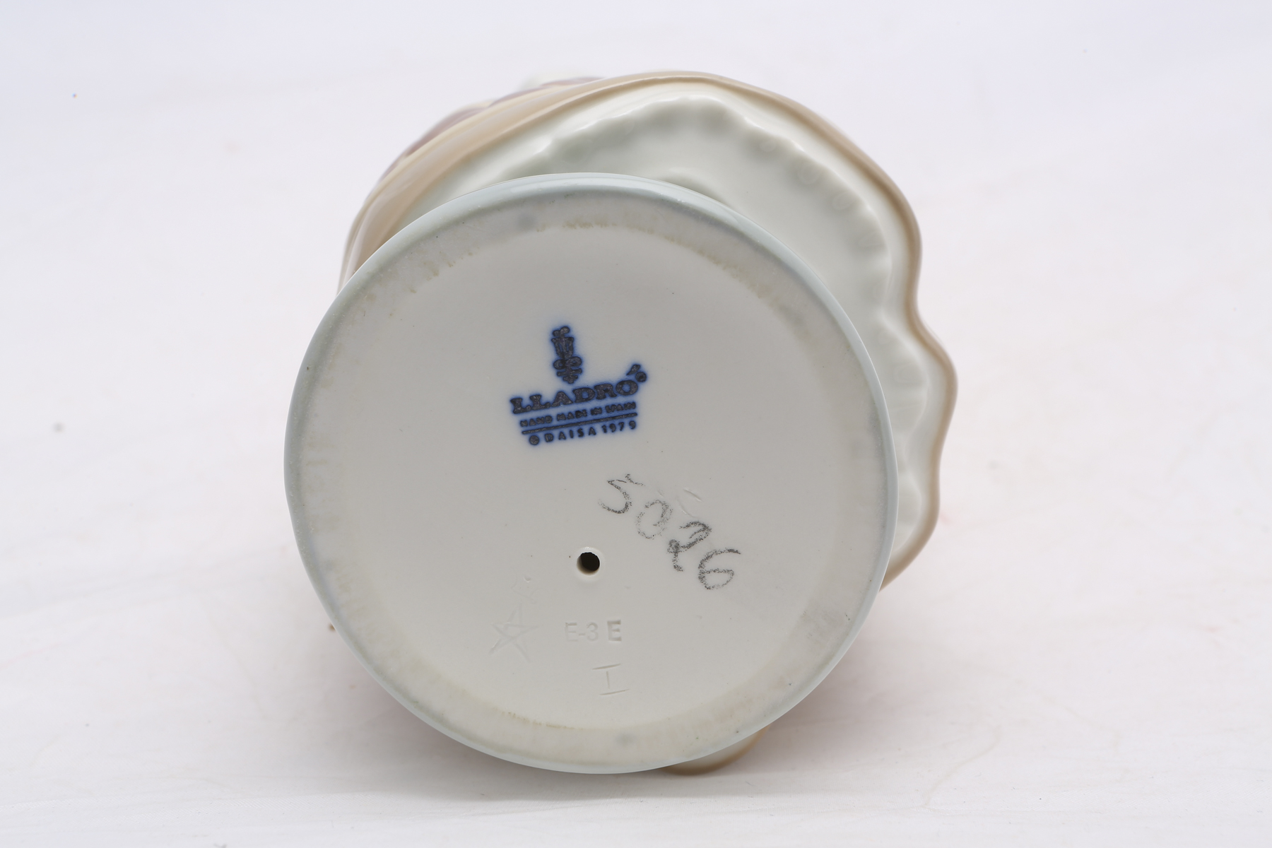 Lladró "Balance Elephant I" #8200 and "Balance Elephant II" #8201