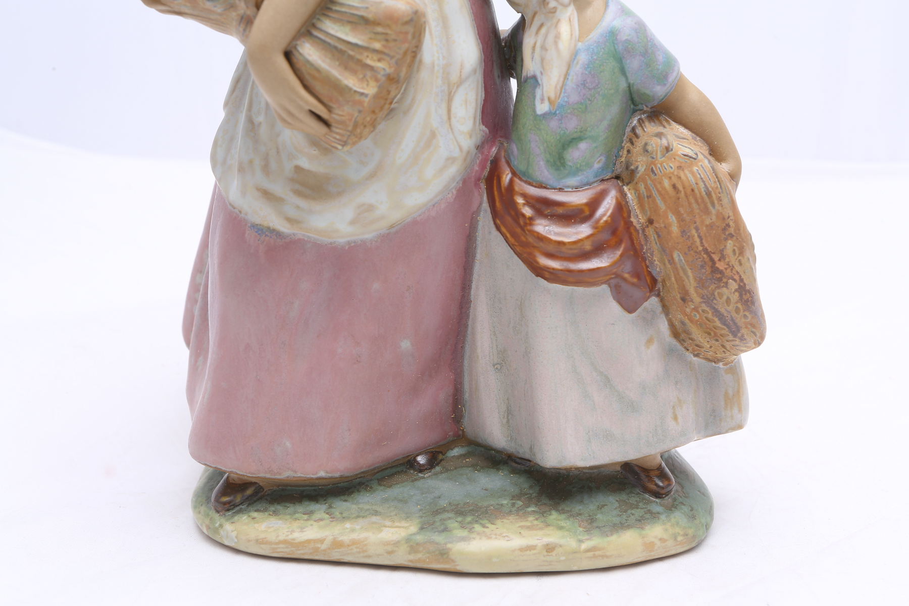 Lladró Gres "Girls Collecting Wheat" Figurine #2098