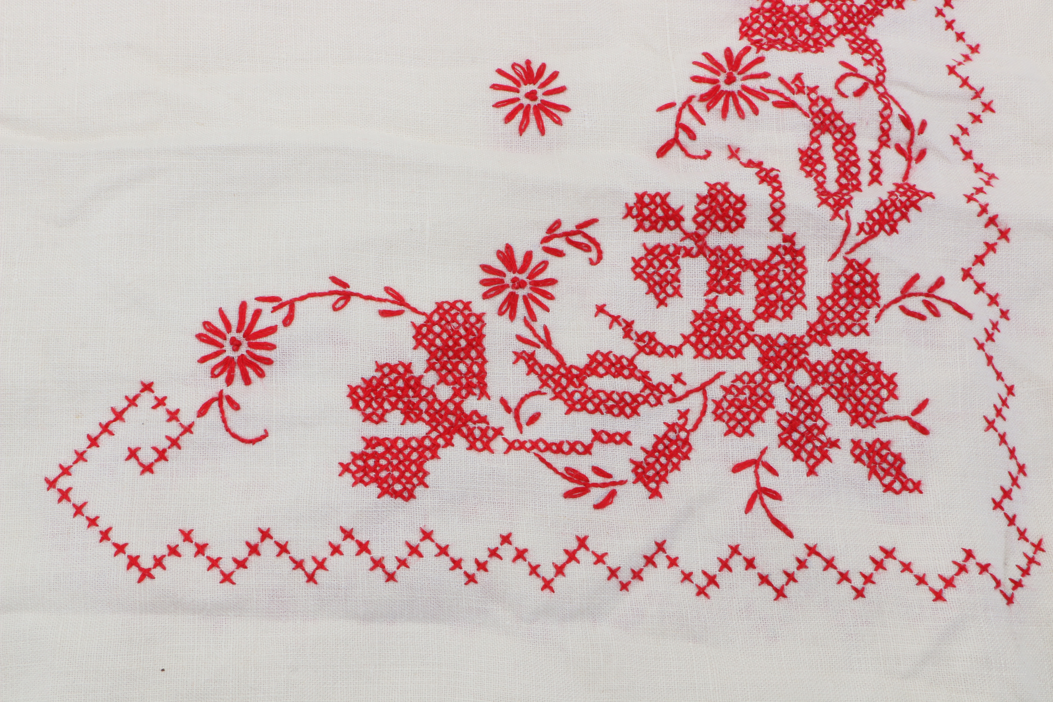 Vintage Linen Tablecloths