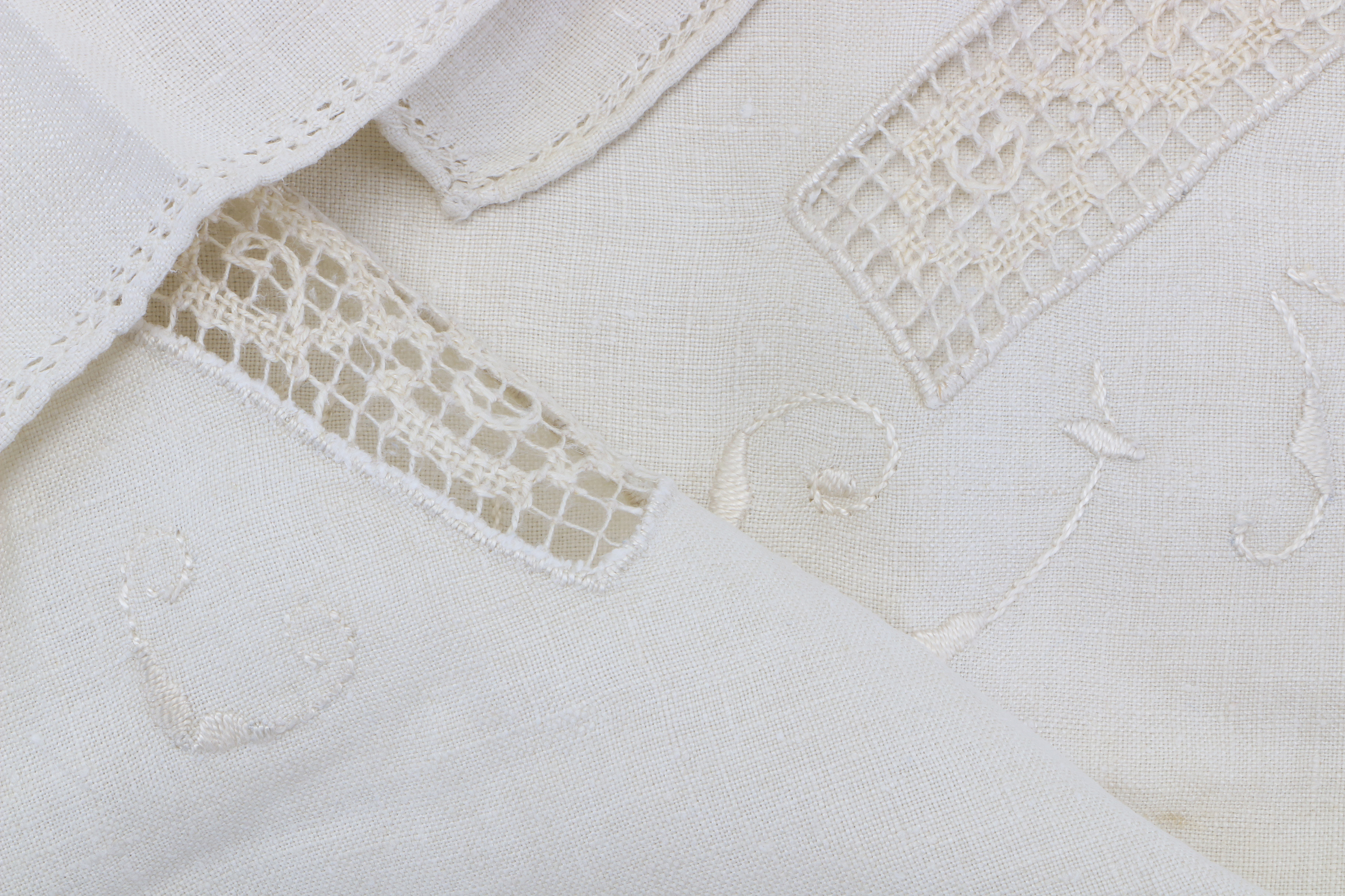 Vintage Linen Tablecloths