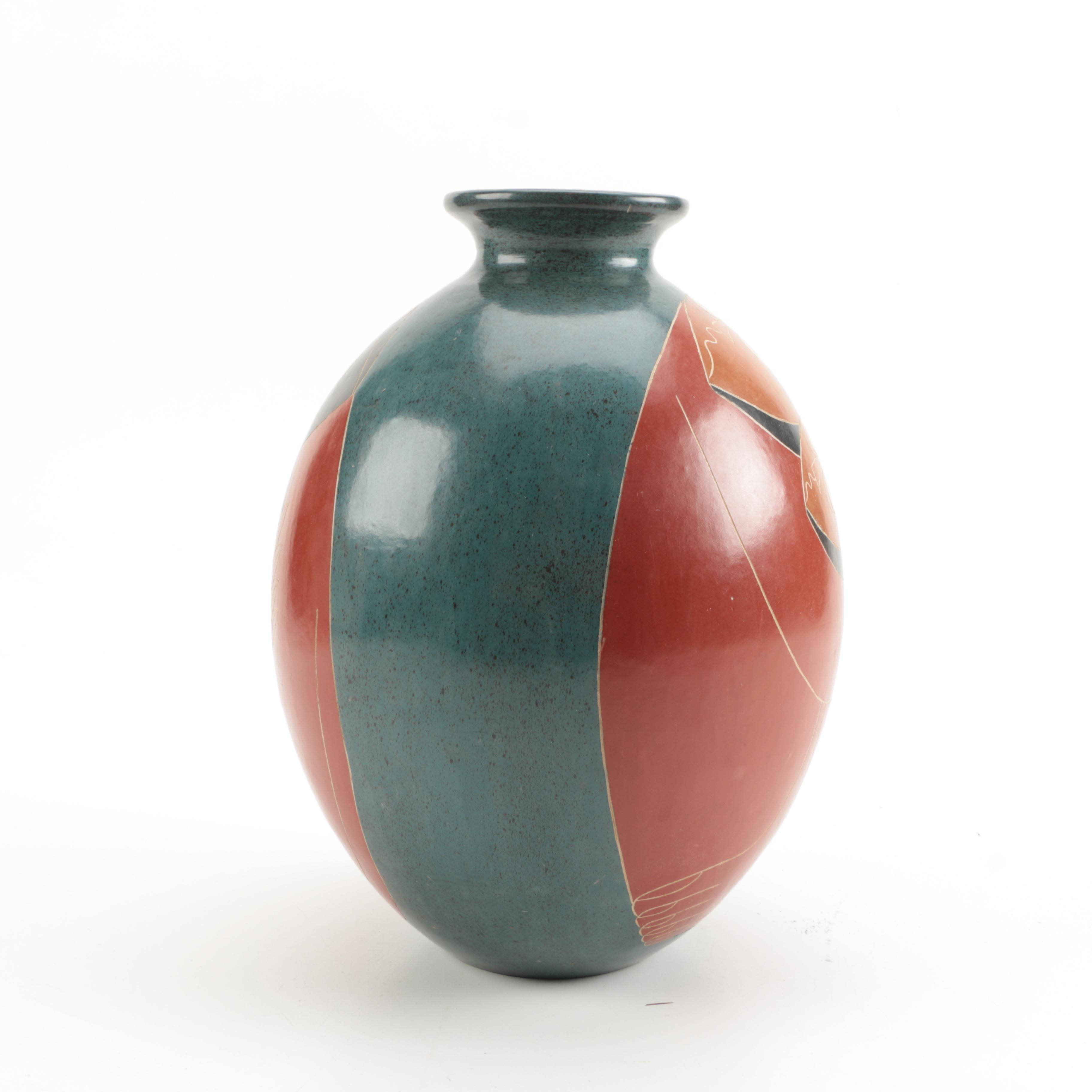 Handmade Signed Nicaraguan Vase