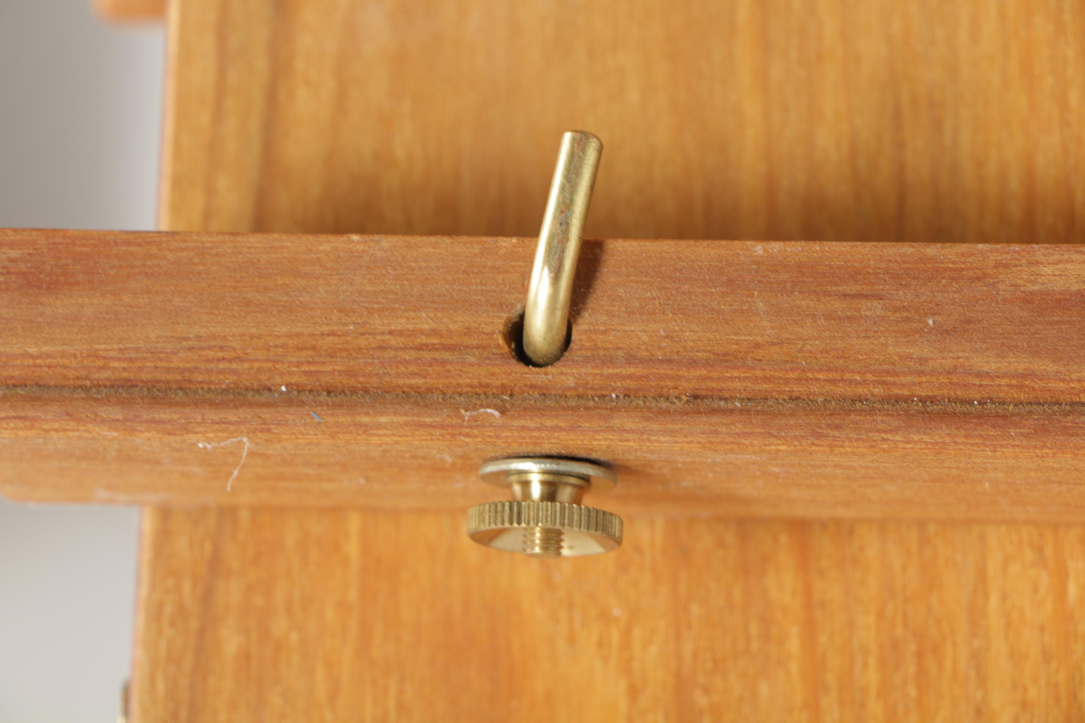 Wooden Easel Box