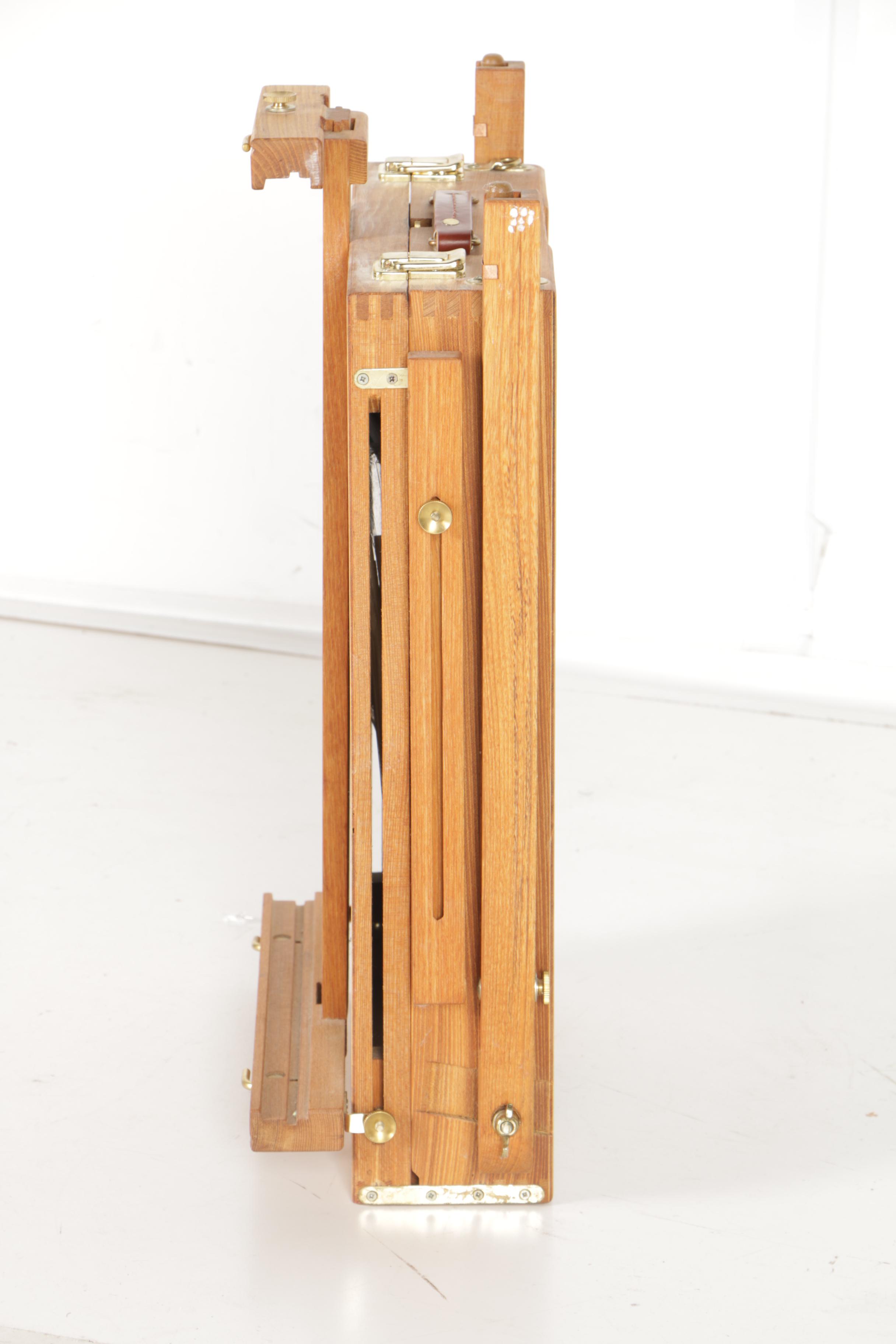 Wooden Easel Box